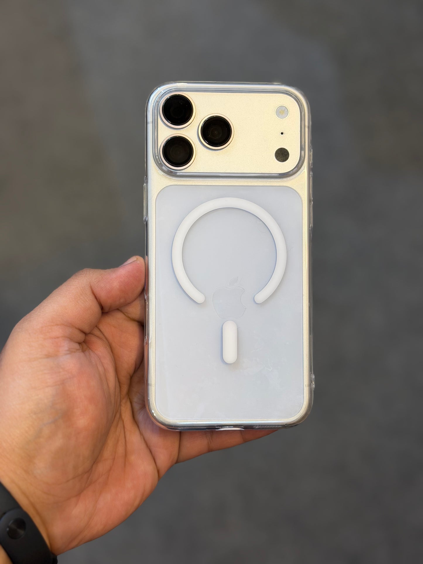 Acrylic MagSafe EOURO Non-Yellowing 17 series