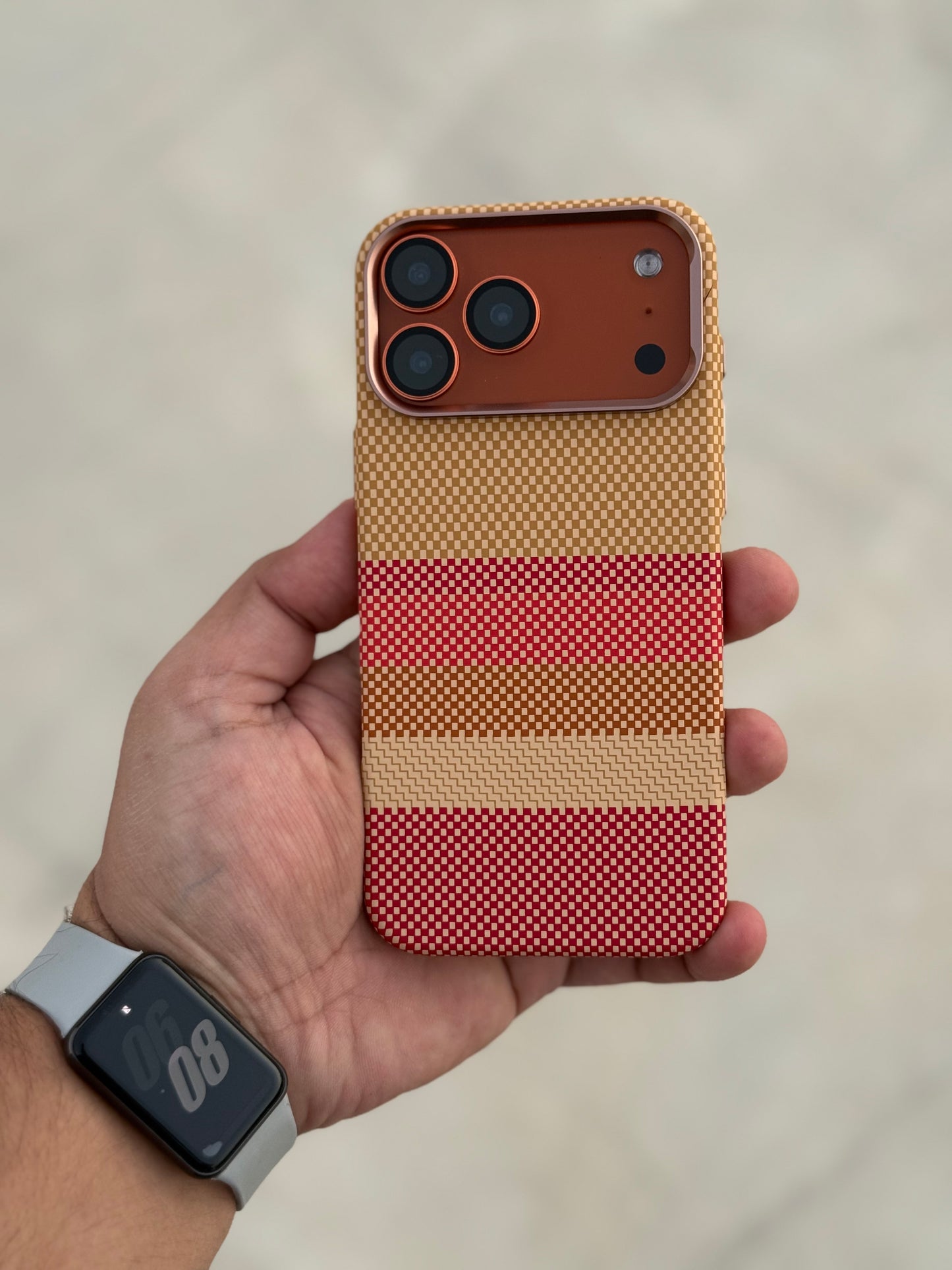 Orange Carbon Fibre With MagSafe LUXO 17 Series