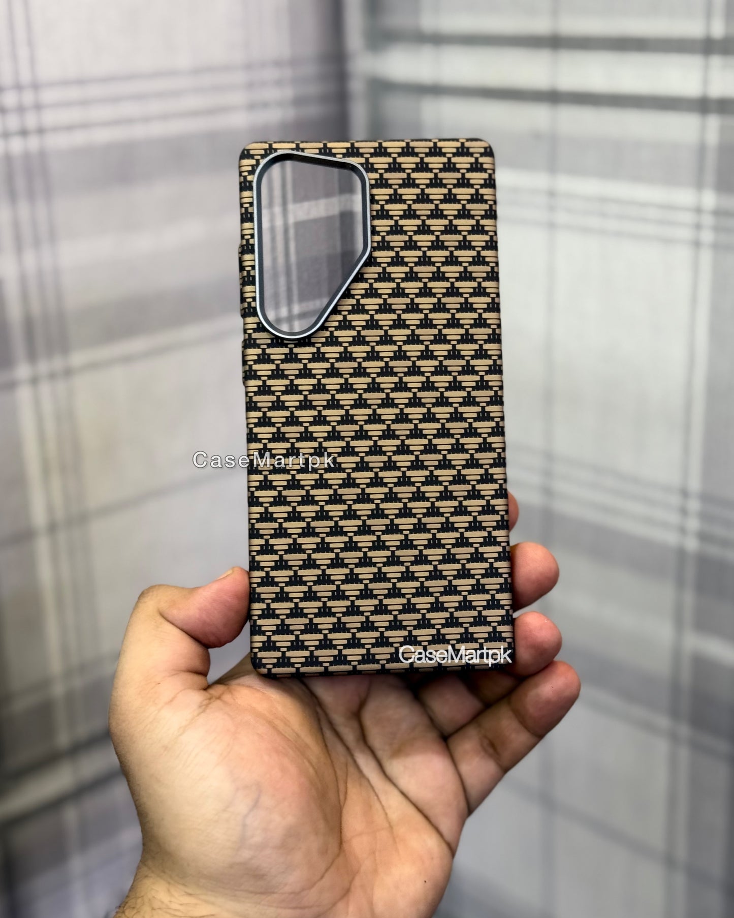 Golden Carbon Fibre Luxo MagSafe