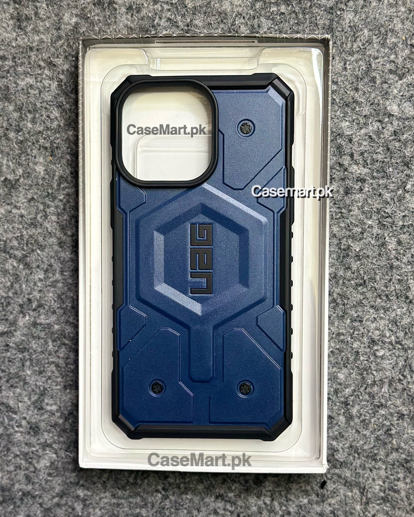 UAG pathfinder case with magsafe for iphone 14 pro max