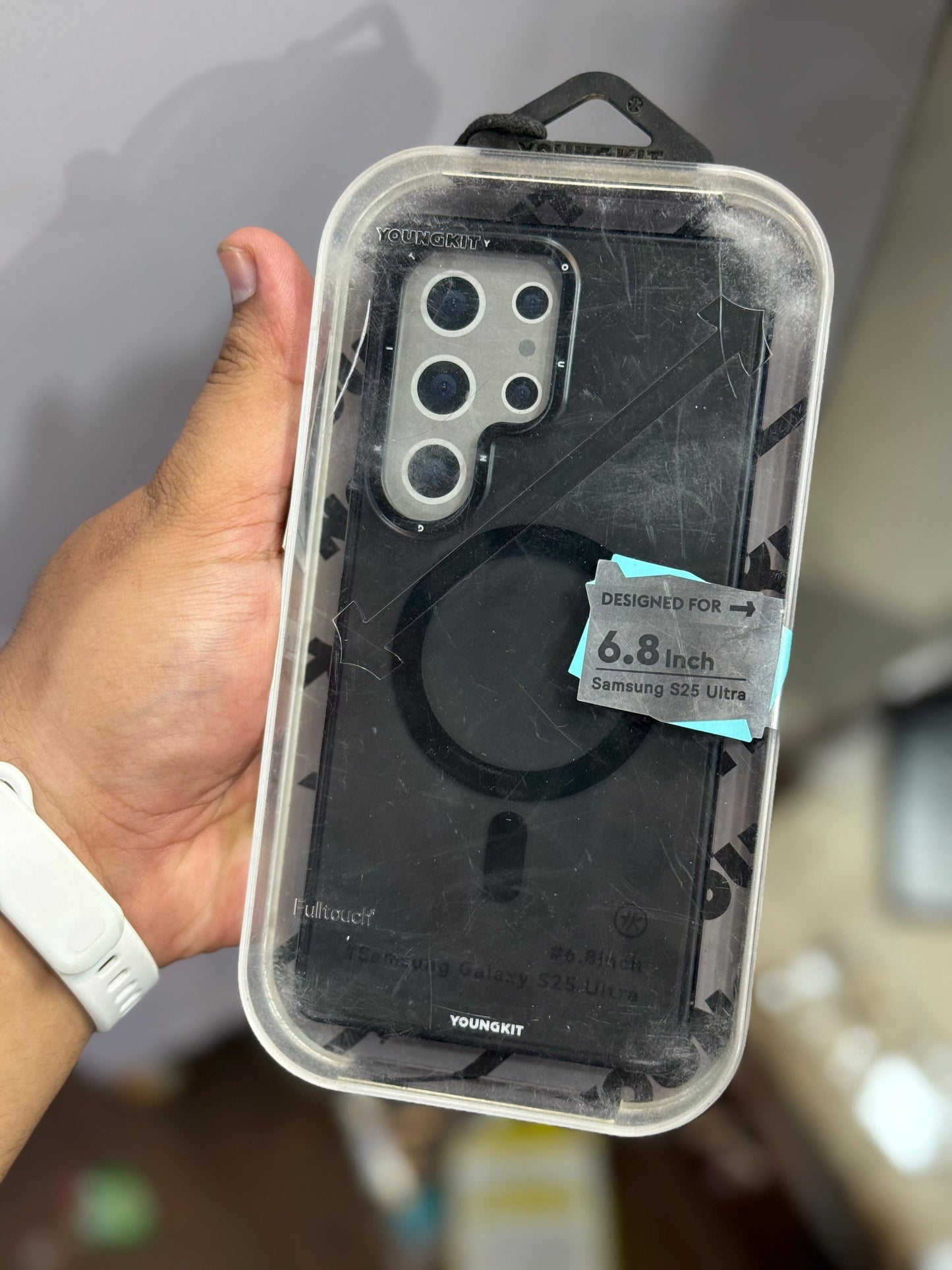 Original Young kit series case black s25 ultra