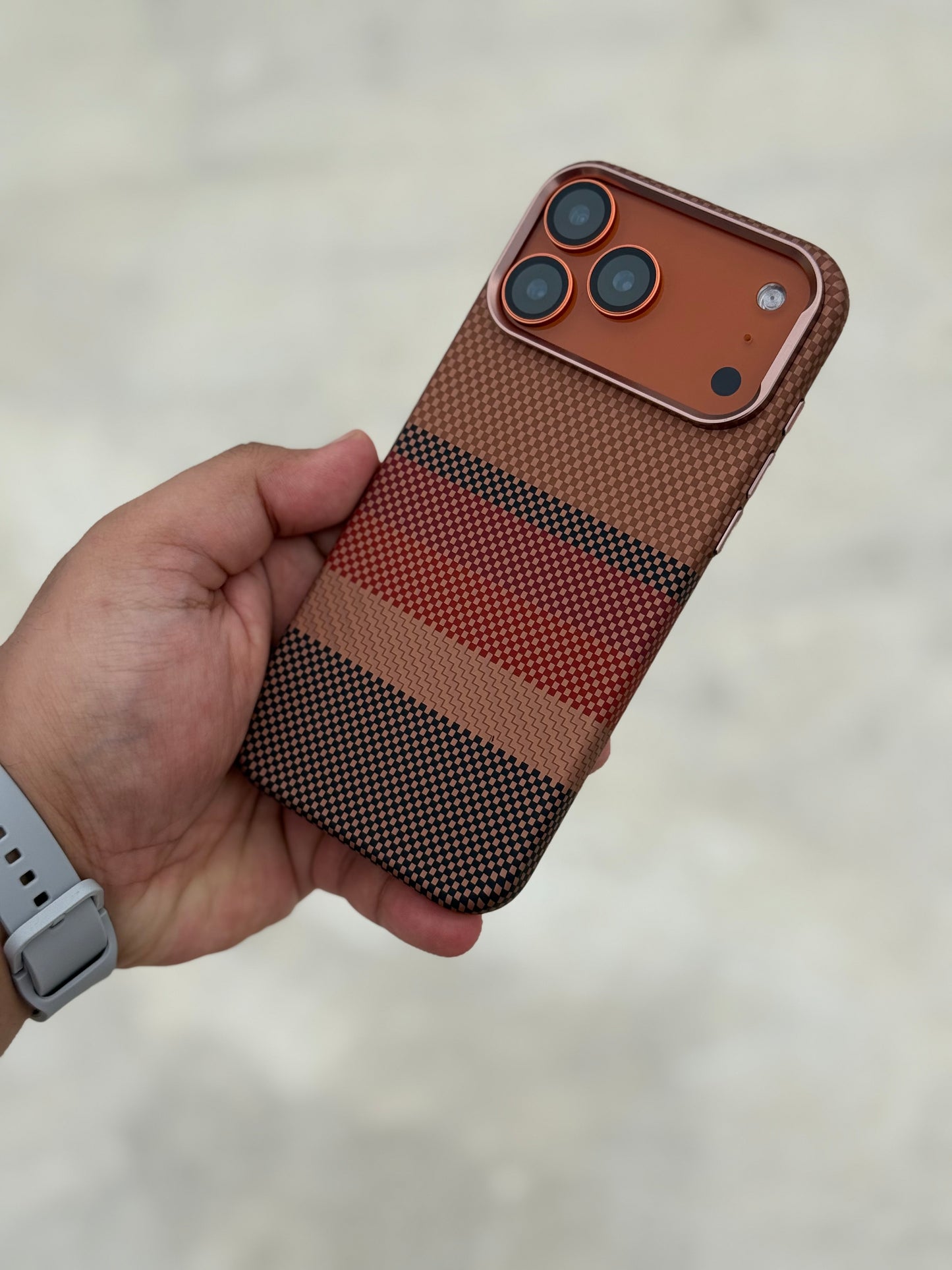 Sunset Orange Carbon Fibre With MagSafe LUXO 17 Series