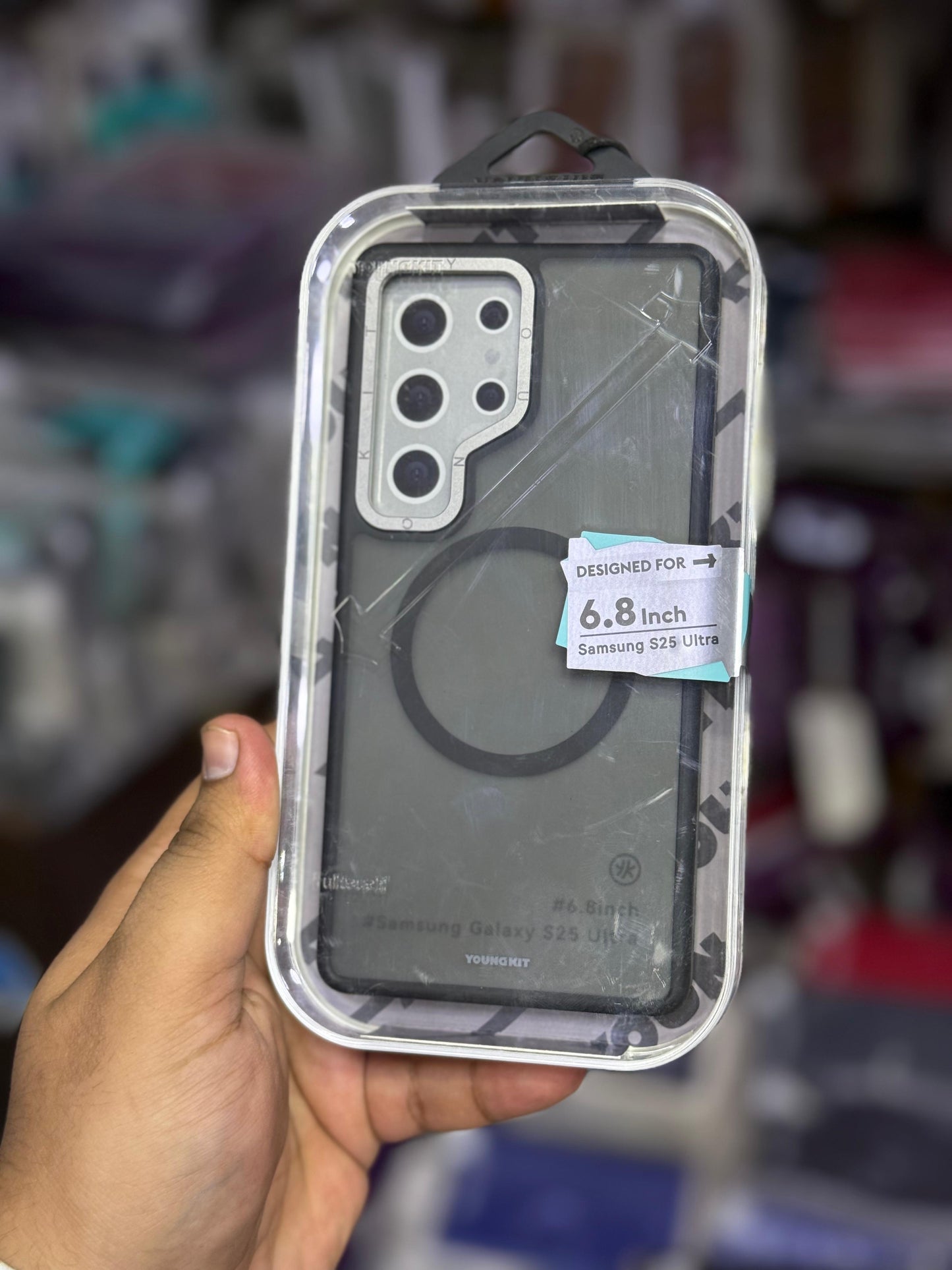 Original Young kit series case black s25 ultra