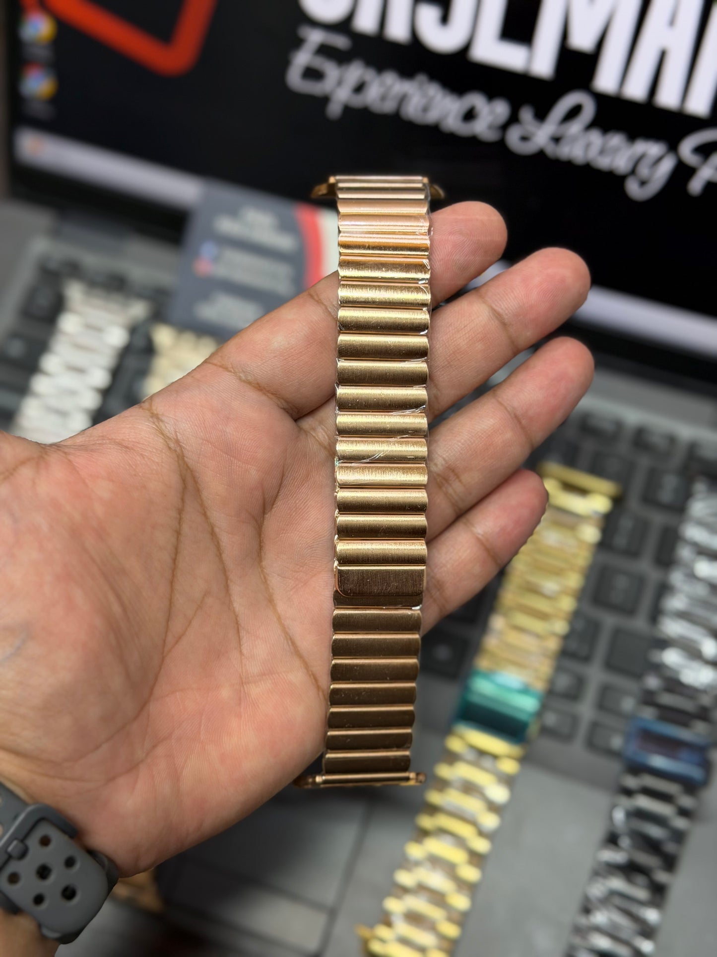 Magnetic Citizen Stainless Steel Strap For Apple Watch 42 to 49 Mm