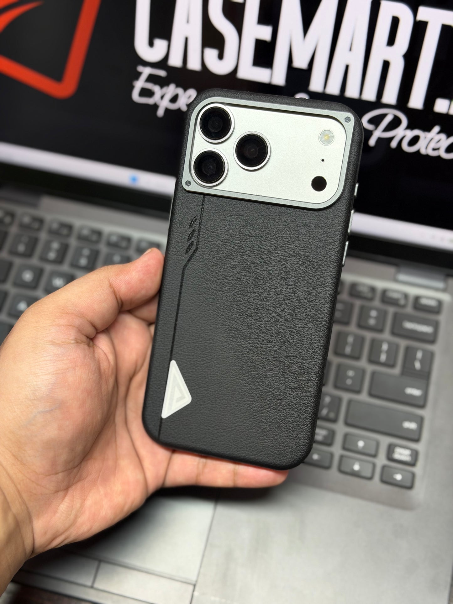Vegan Leather Case Black iPhone 17 pro max