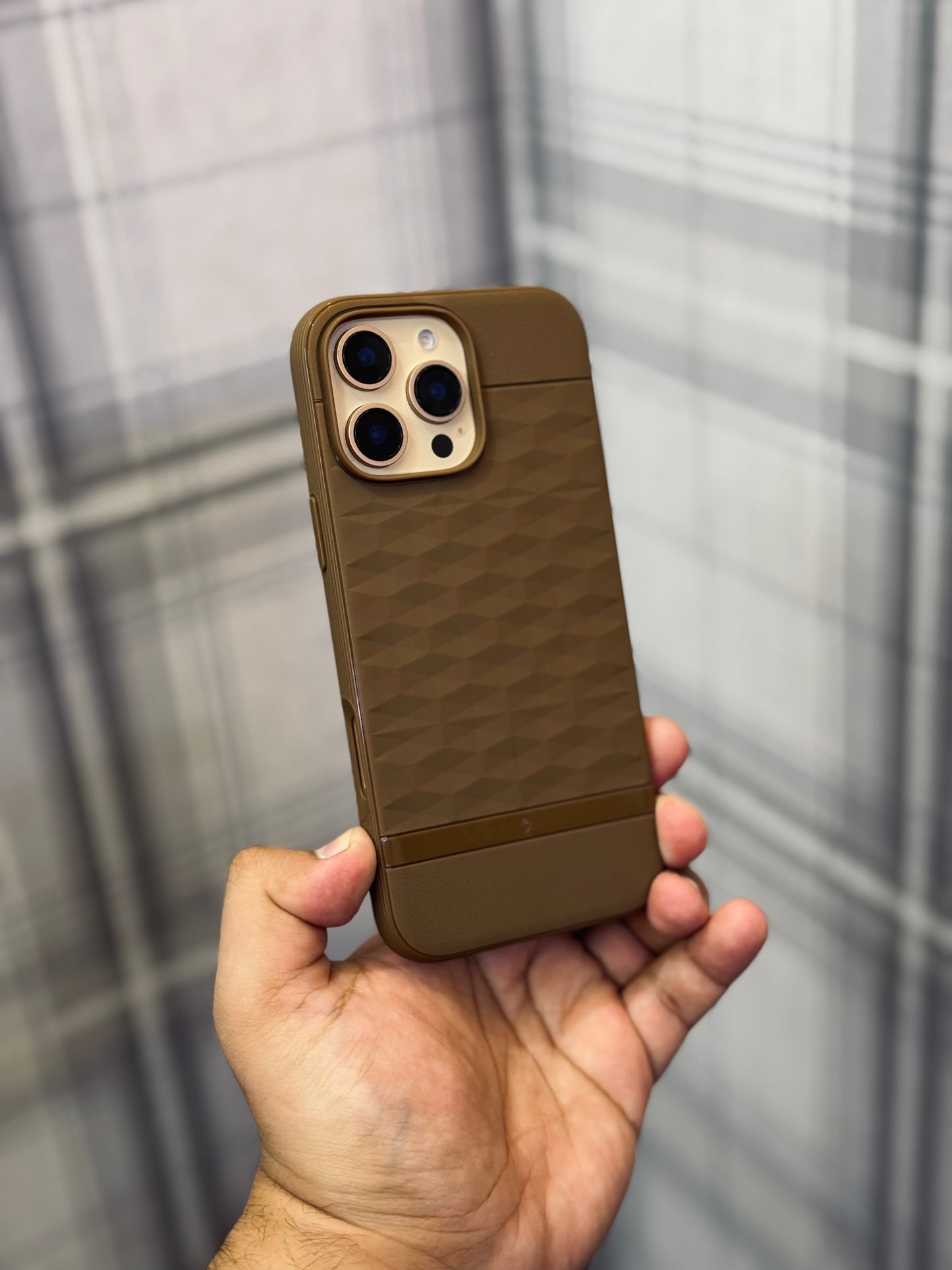 Caseology Magsafe case Desert 16 Pro Max