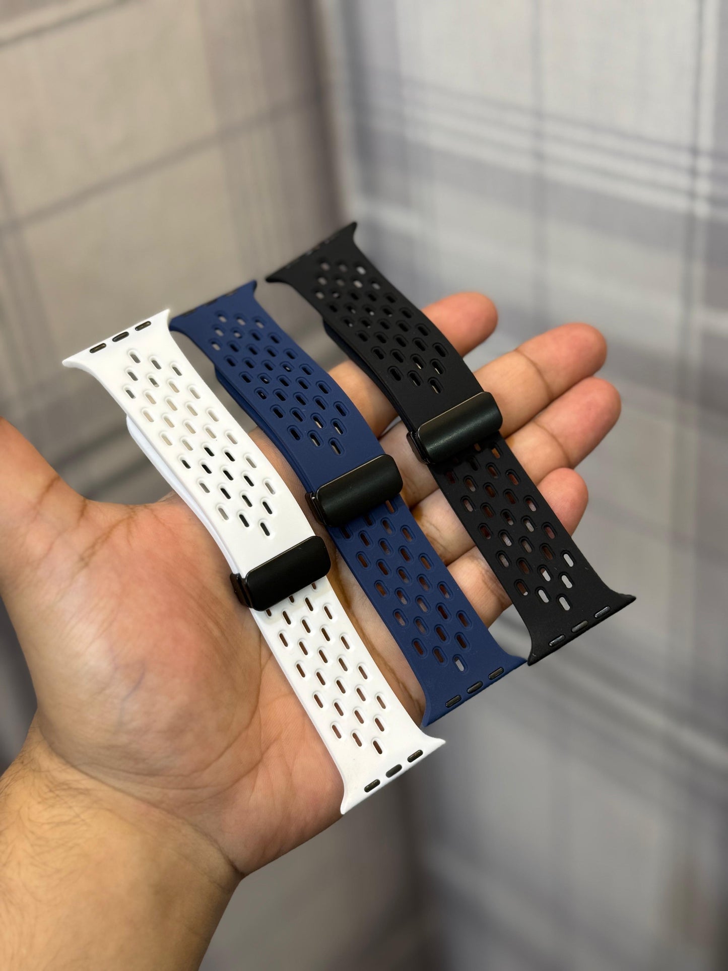 Silicone Apple Watch strap Universal Size with metal buckle