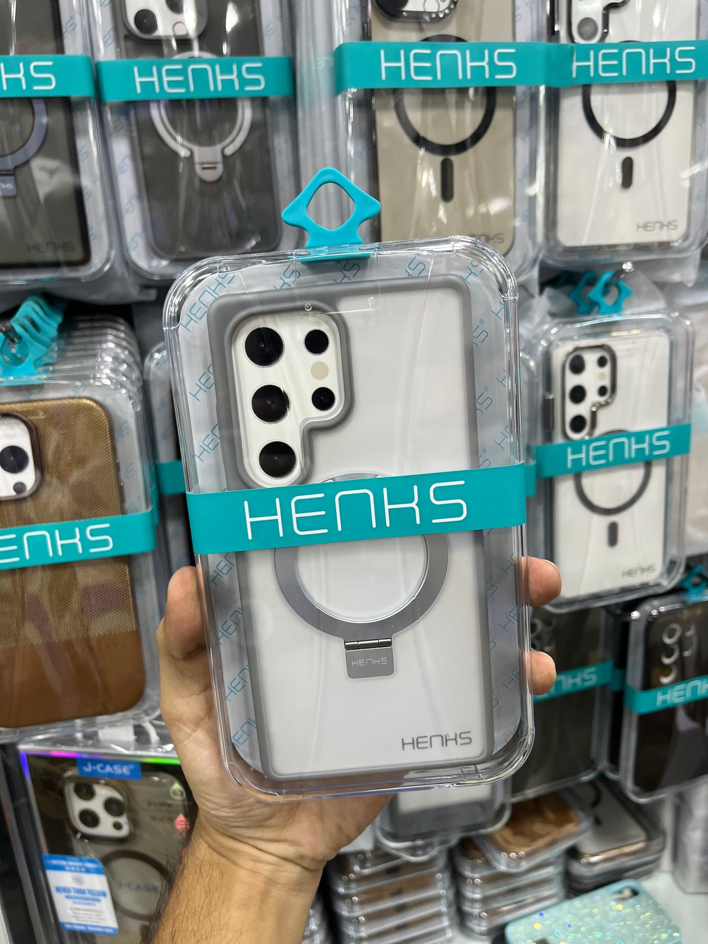 Henks matte MagSafe case for Samsung s25 ultra