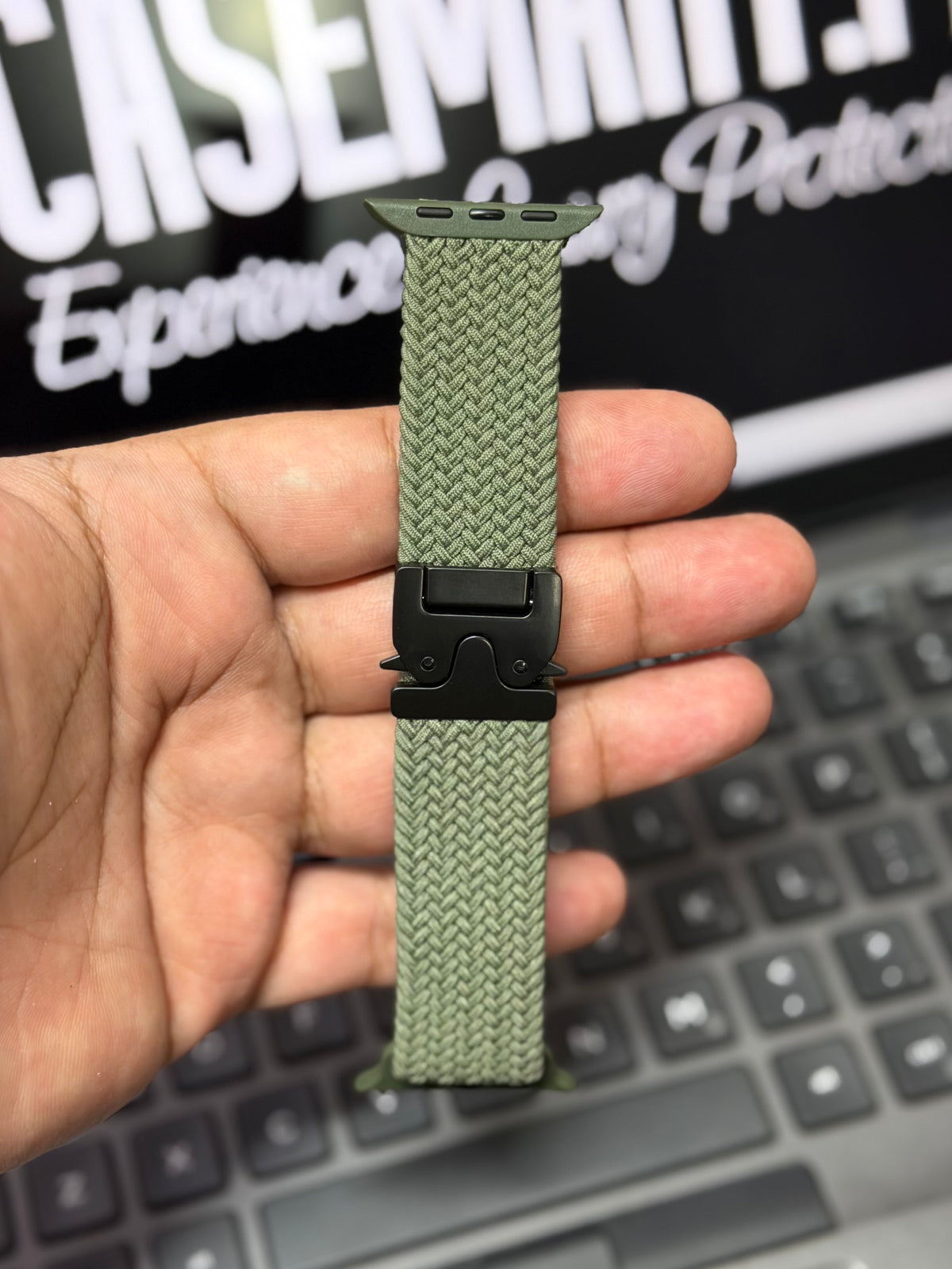 Stretchy Woven Nylon Braided Loop With Master Lock for Apple Watch Series 11/10/9/8/7/6/SE
