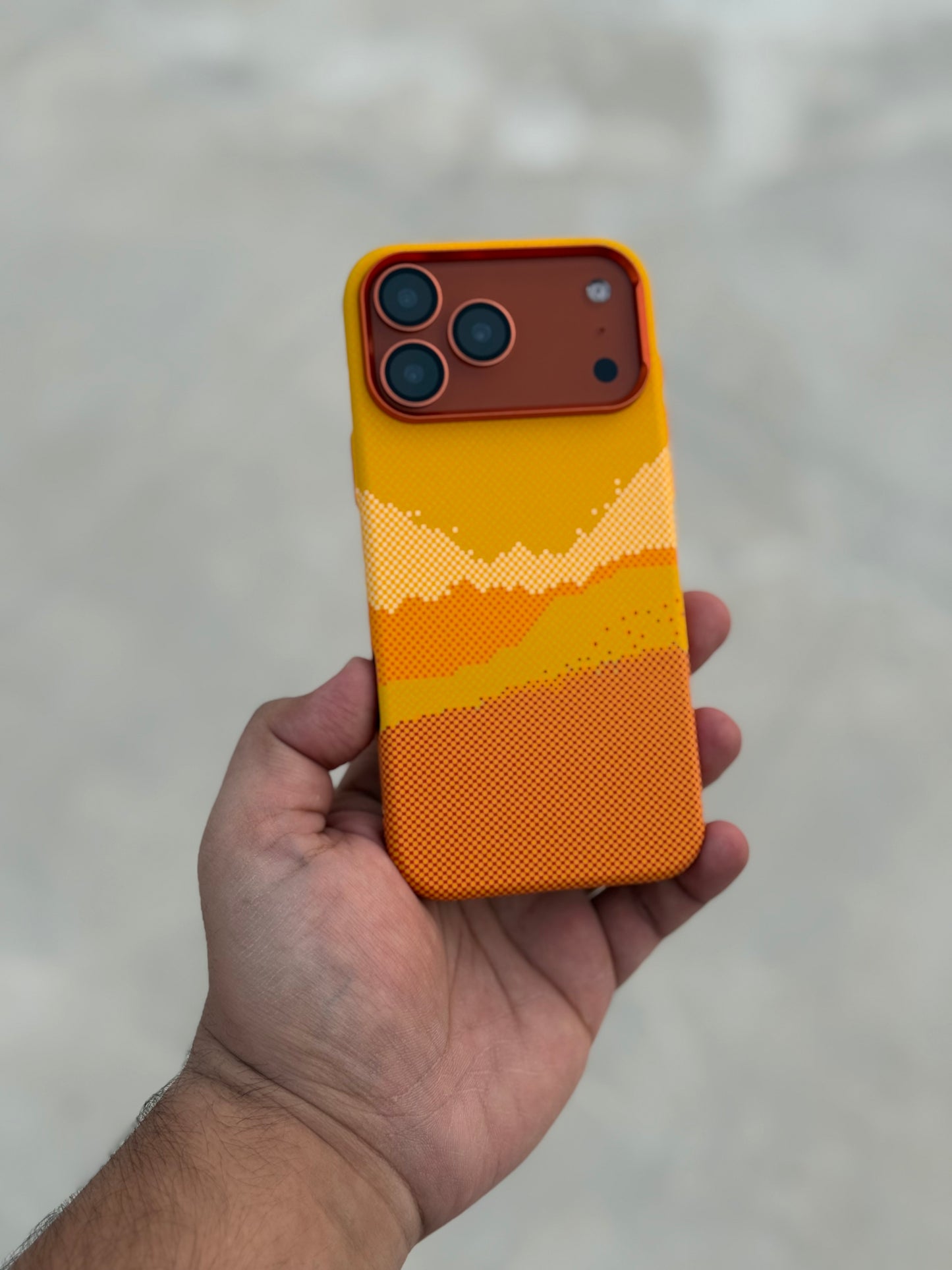 Orange Mountains Carbon Fibre With MagSafe LUXO 17 Pro Max