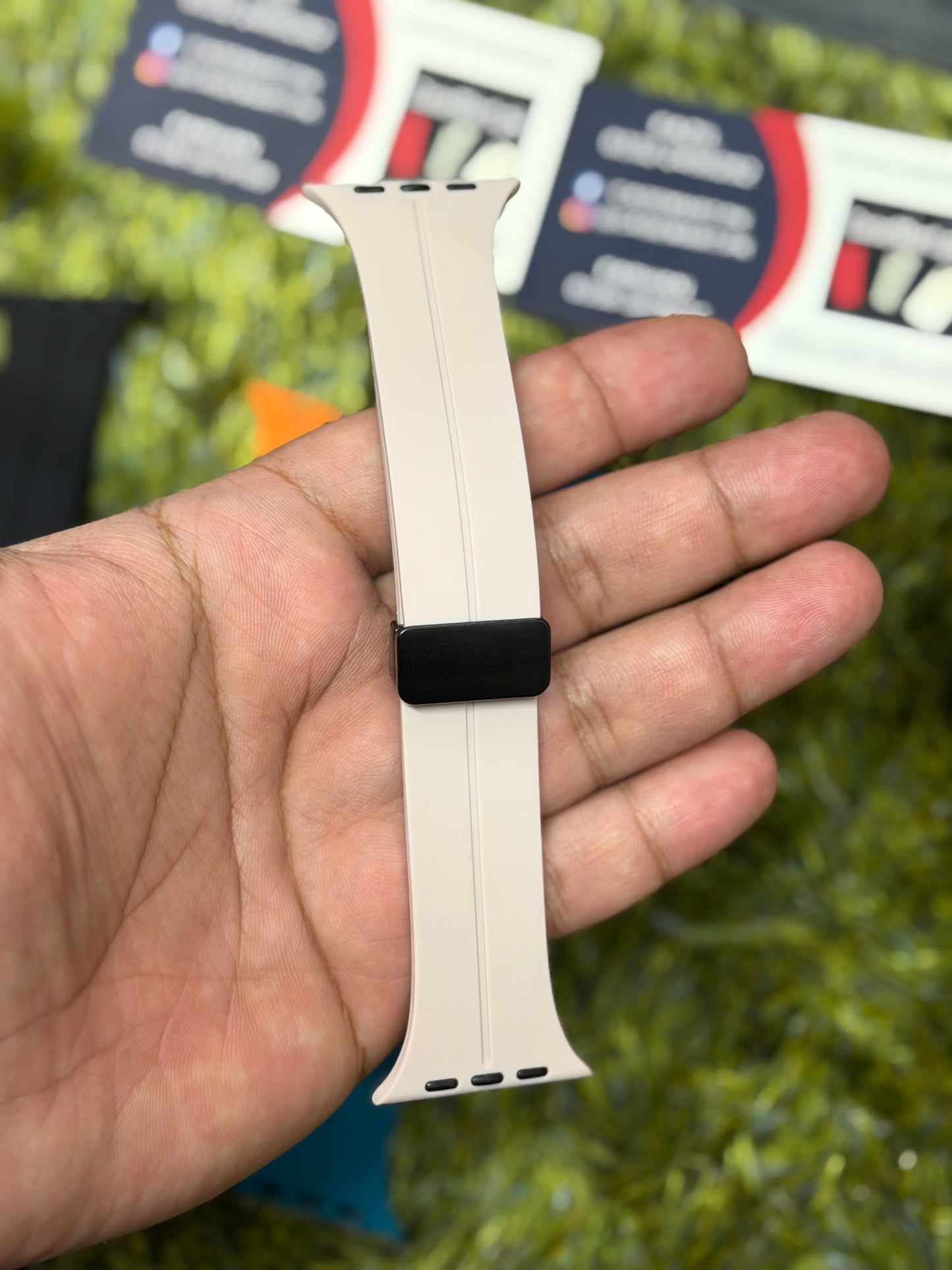 Silicone Magnet Buckle Strap for Apple Watch - 42mm to 49mm
