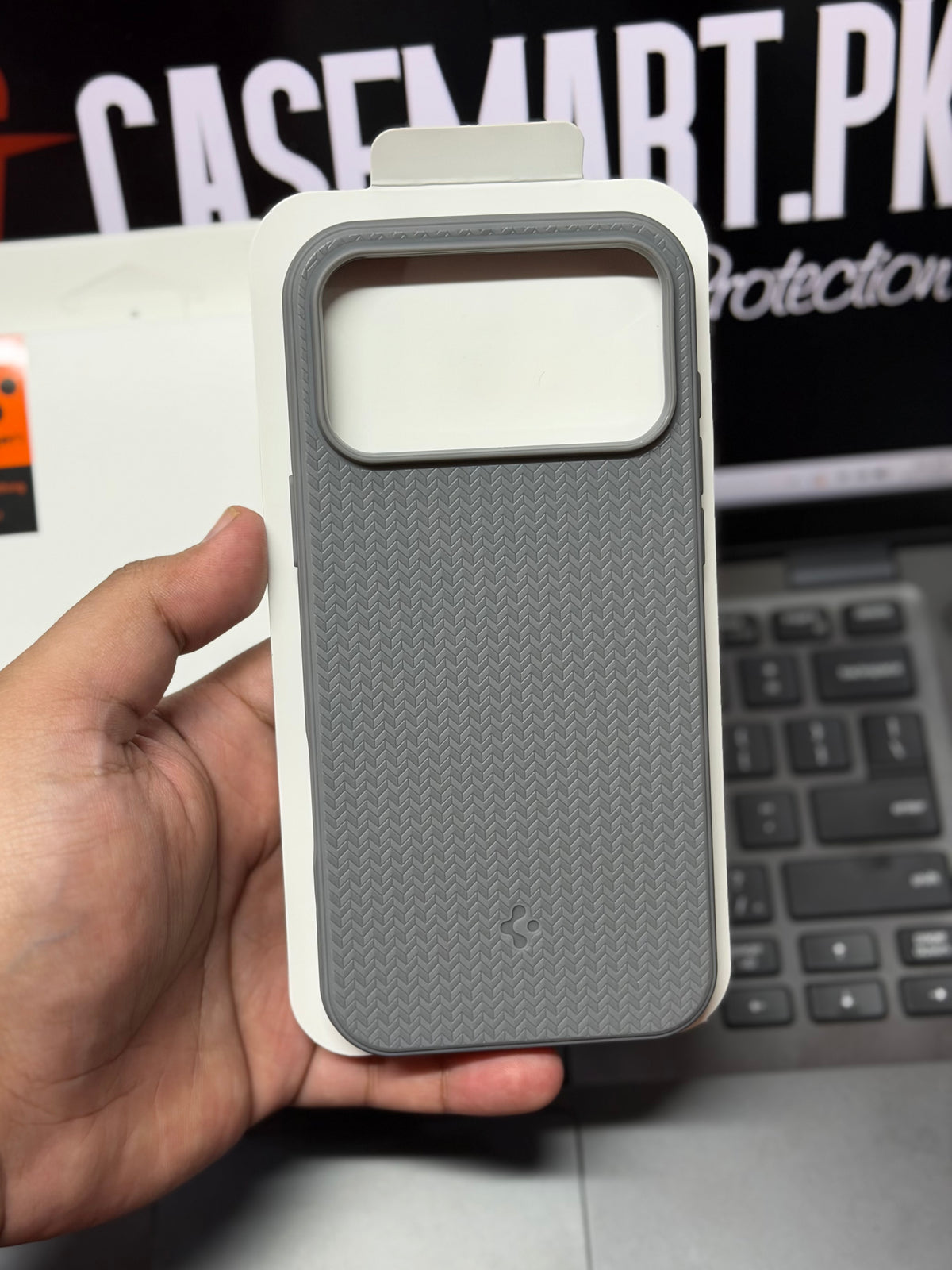 Spigen MagSafe Rugged Armor Case - MagArmor MagFit Enzo Series for iPhone 17/18 Pro Max