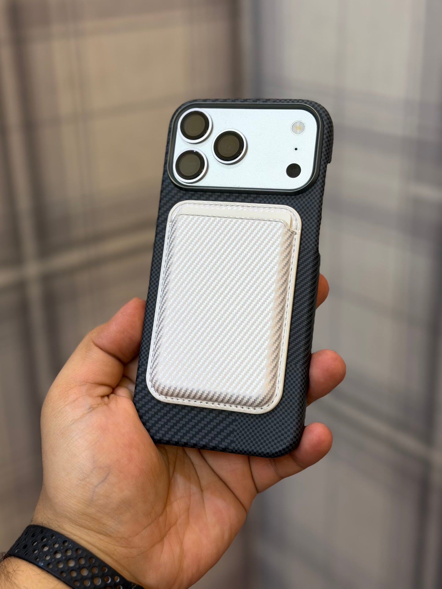 Carbon Fibre MagSafe Card Wallet