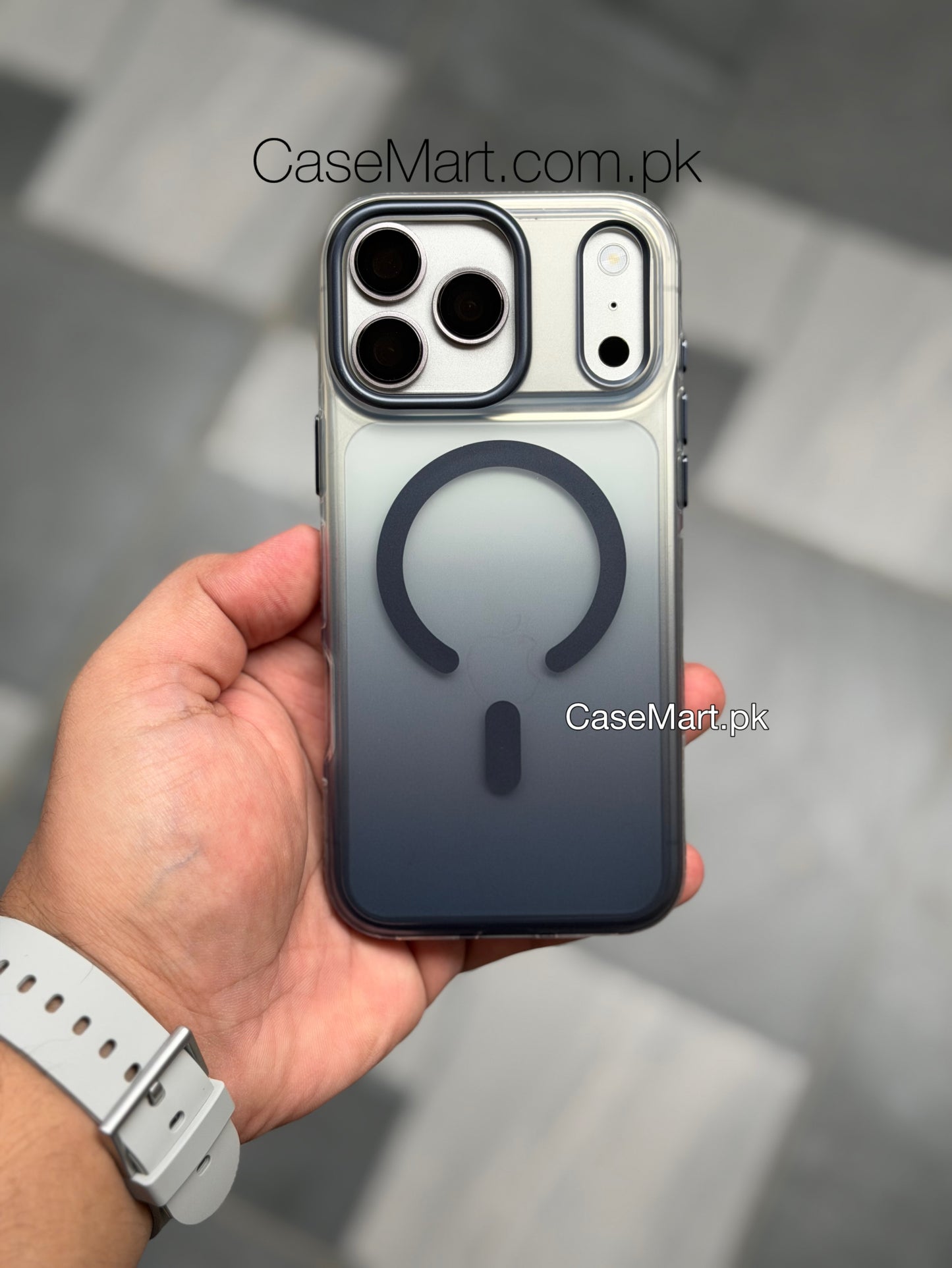 Bucksuiti Dual-Shade Matte Premium Case for 17 Series