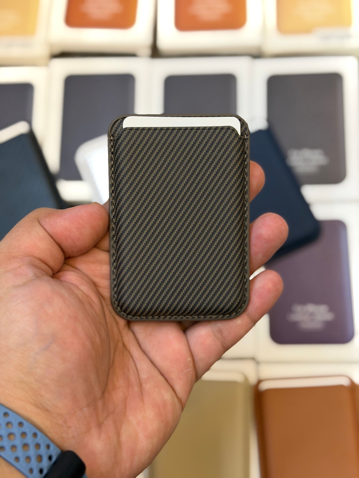Carbon Fibre MagSafe Card Wallet