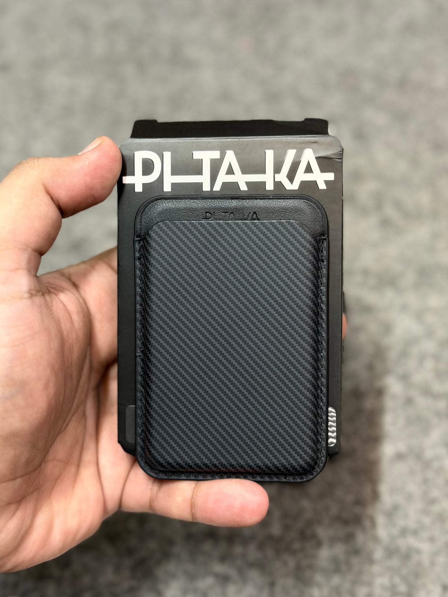 PITAKA MagSafe Woven Wallet - Magnetic Card Holder