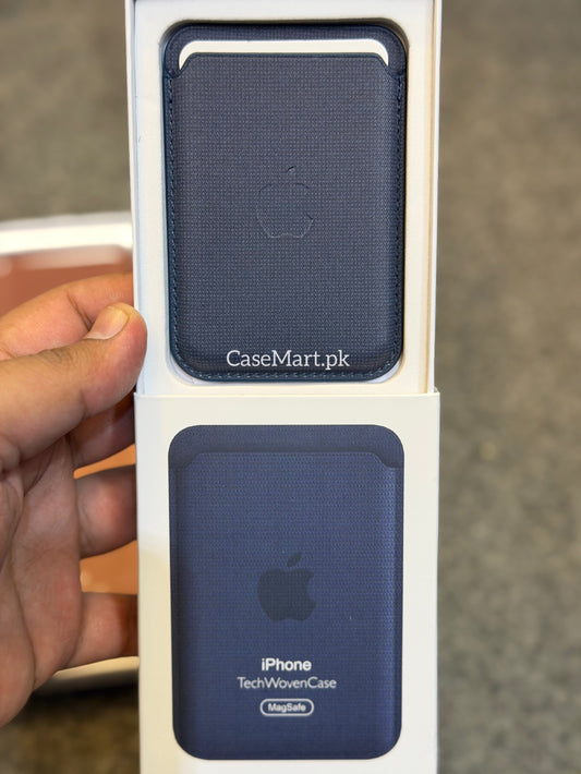 Apple TechWoven MagSafe Wallet with Pop-up Notification