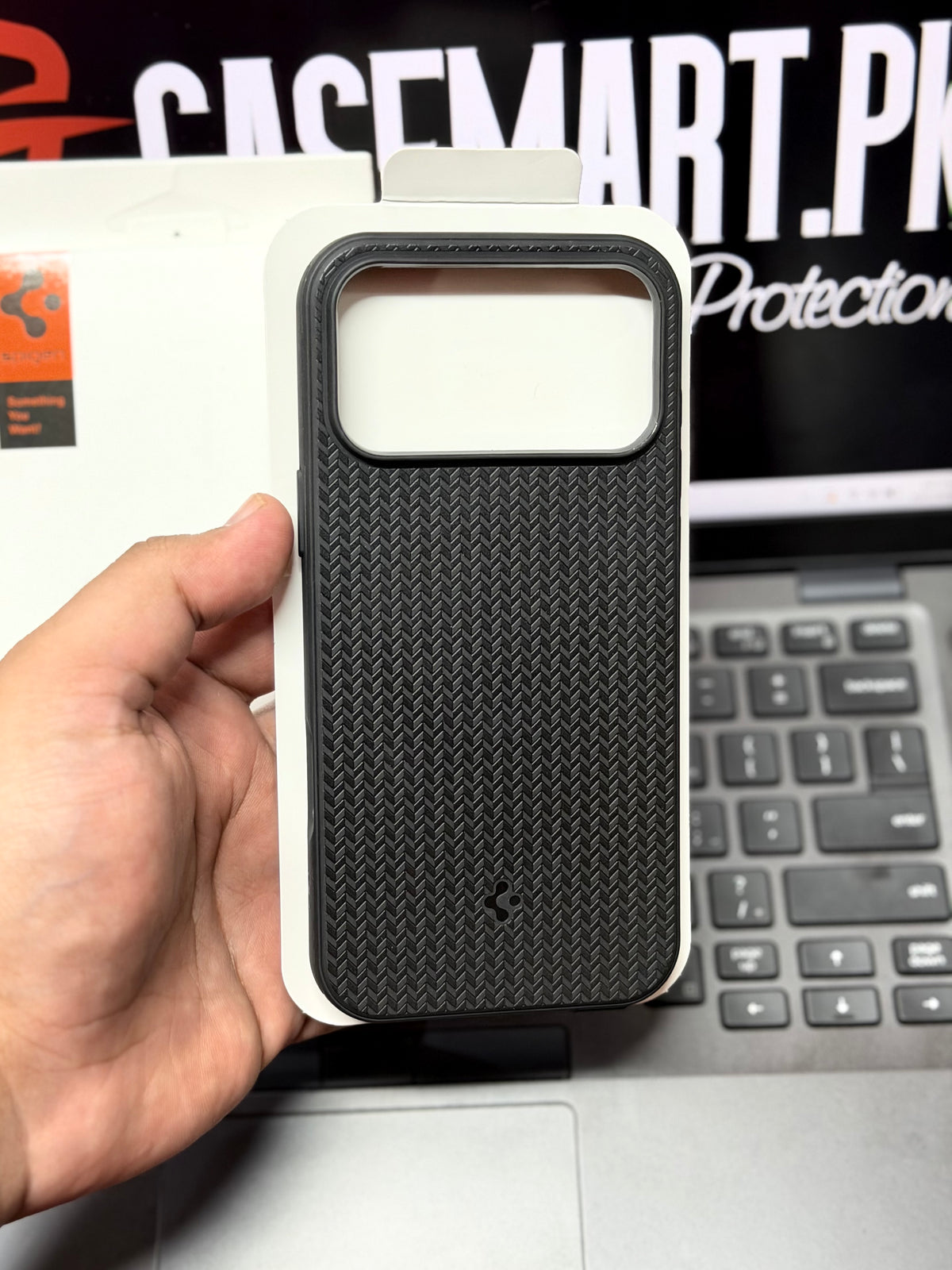 Spigen MagSafe Rugged Armor Case - MagArmor MagFit Enzo Series for iPhone 17/18 Pro Max