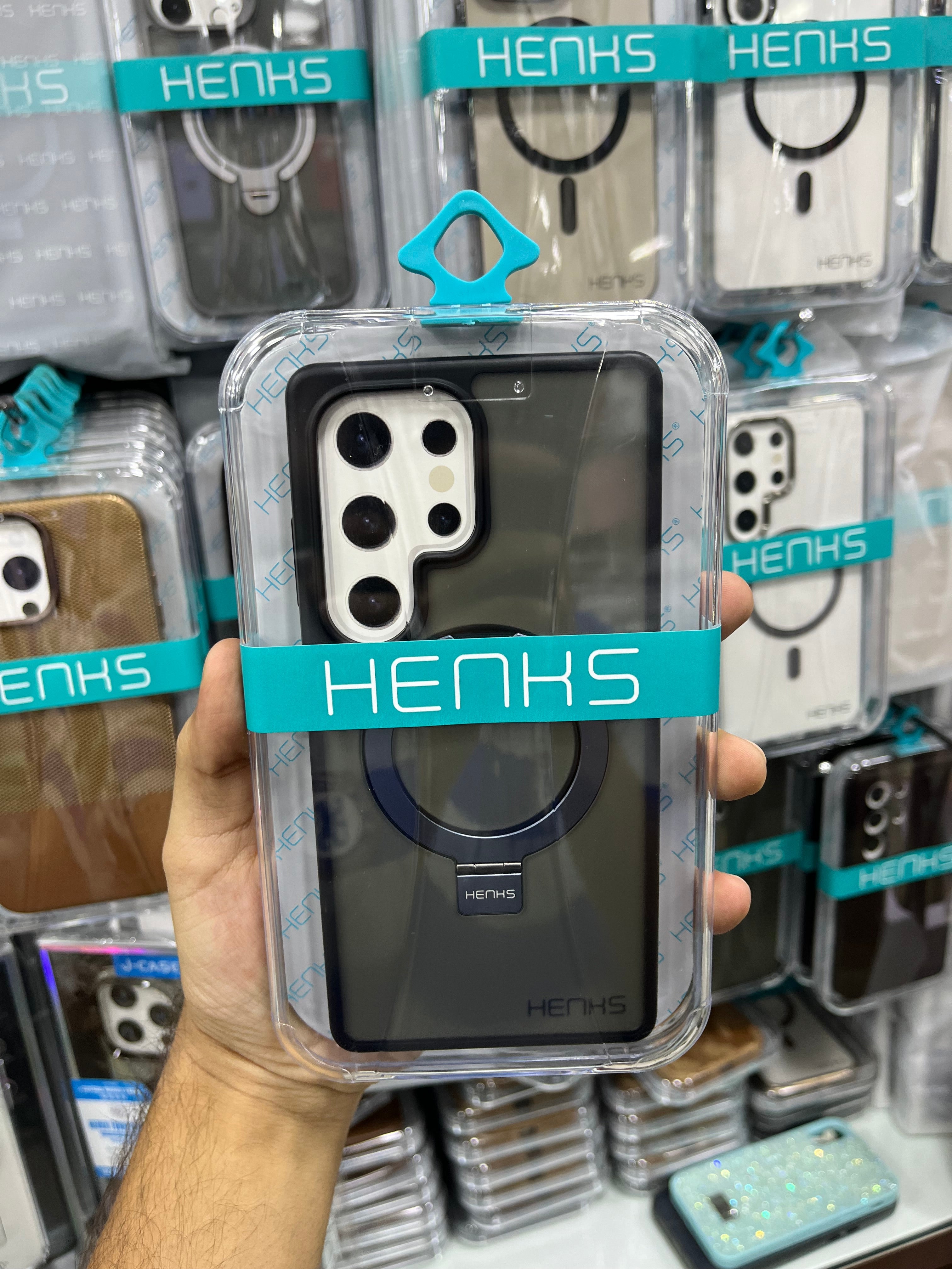 Henks matte MagSafe case for Samsung s25 ultra