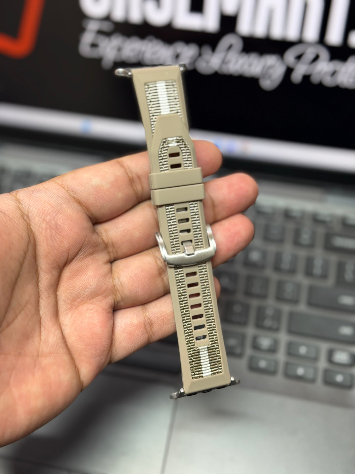 Vero Silicone + Denim Strap For Apple Watch - iWatch Loop Band Sizes Available 42/44/45/46/49 MM