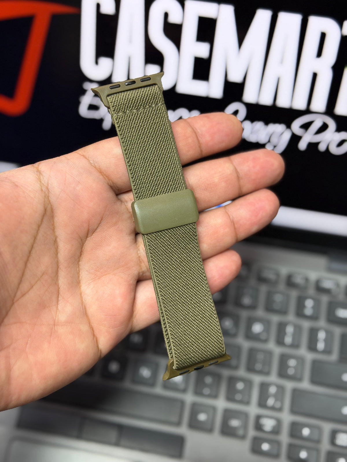 Magnetic Stretchy Nylon Loop Band - Elastic Strap for Apple Watch 42 to 49 MM