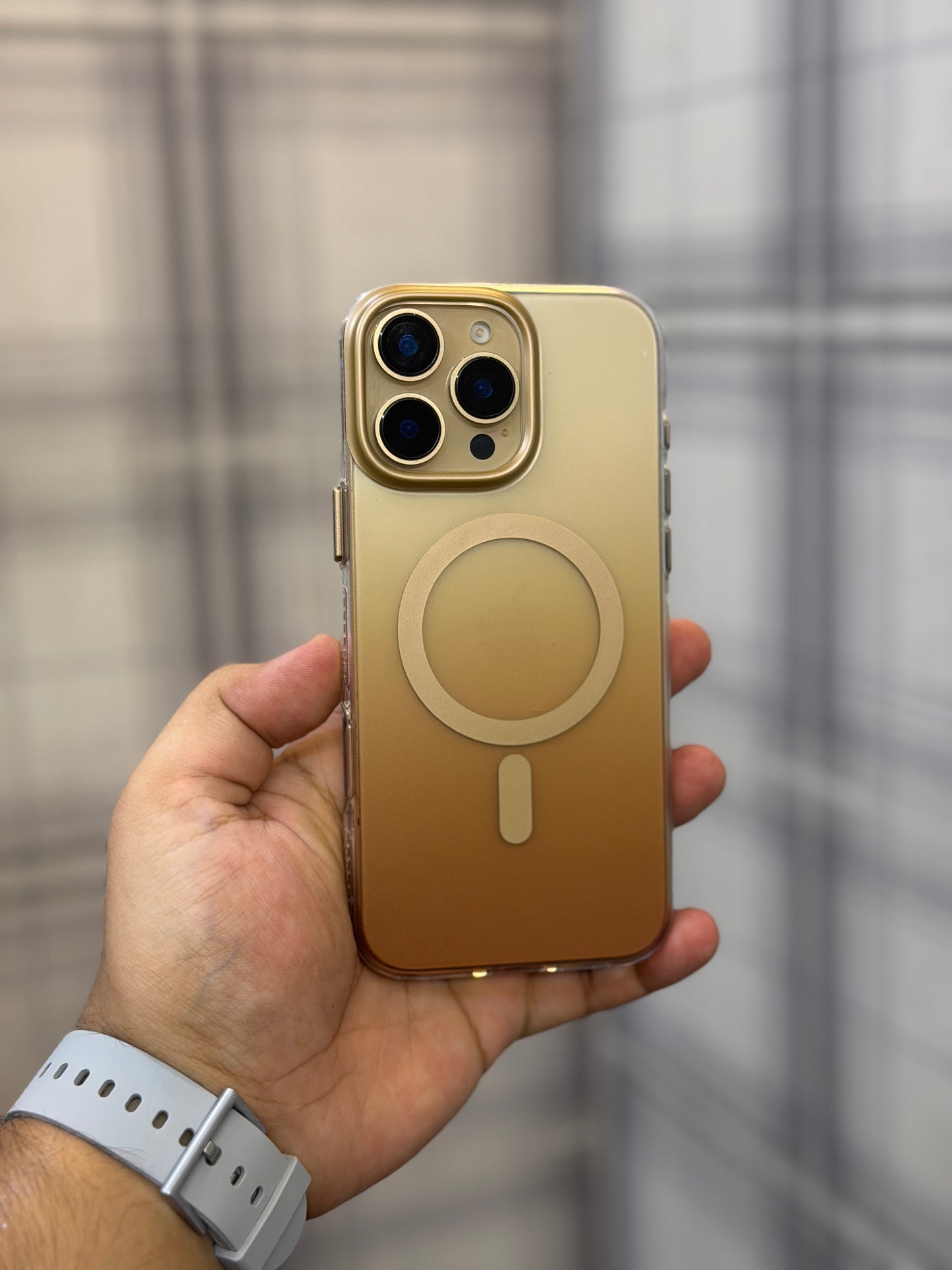 Bucksuiti Dual-Shade Matte Desert Titanium 16 Pro Max