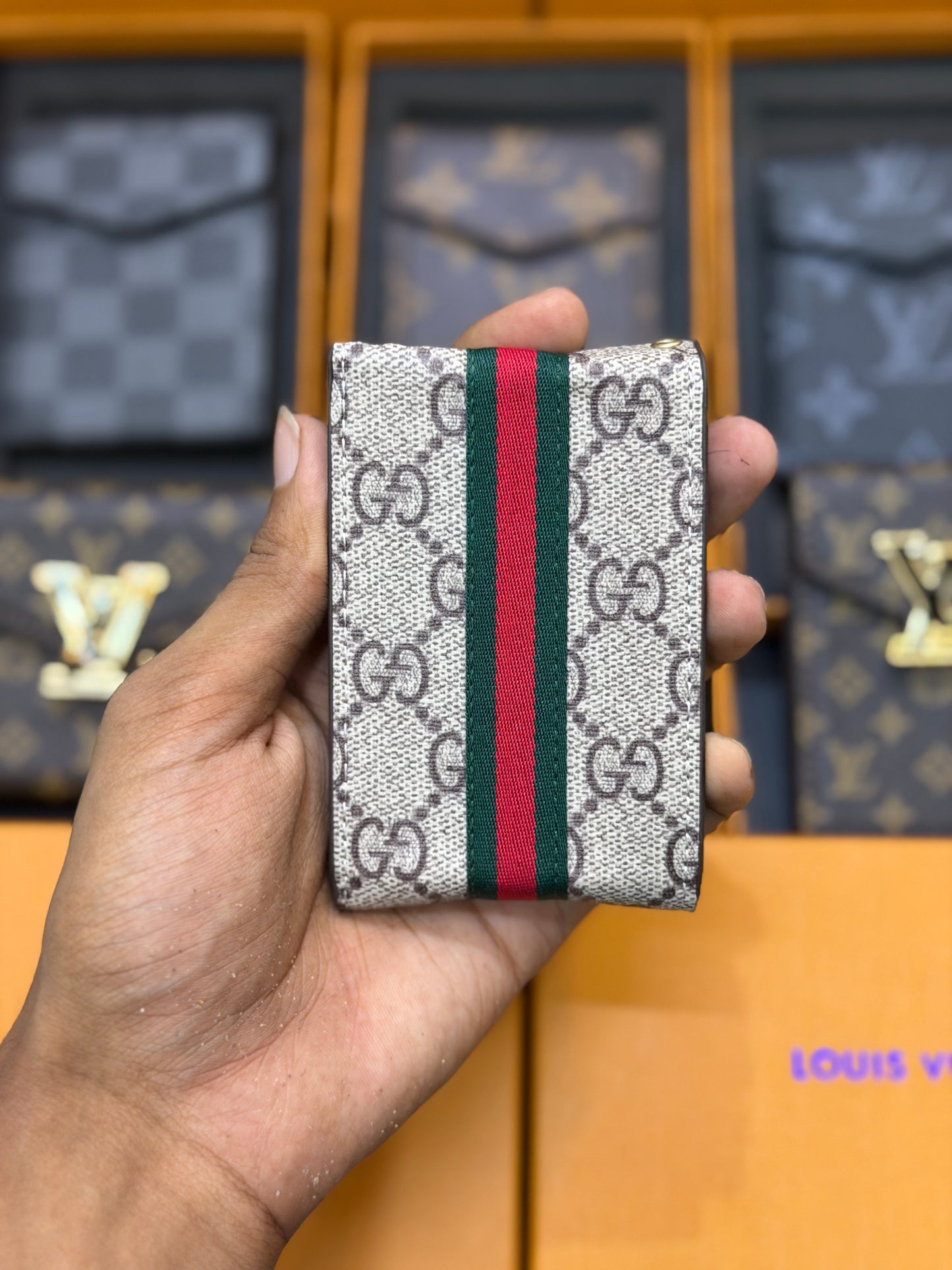 Luxury Branded Leather Slim Wallet - Premium Business Card Holder with Magnetic Closure