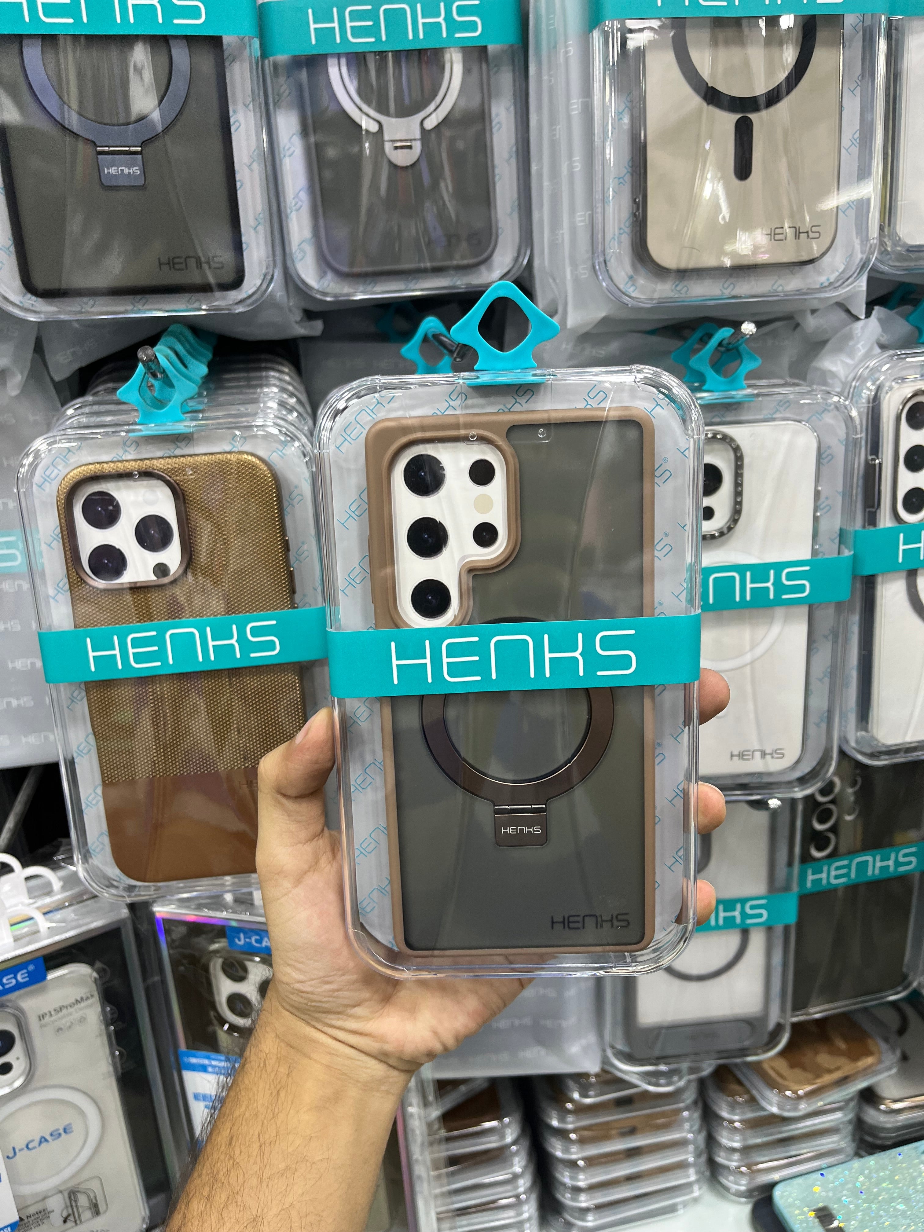 Henks matte MagSafe case for Samsung s25 ultra