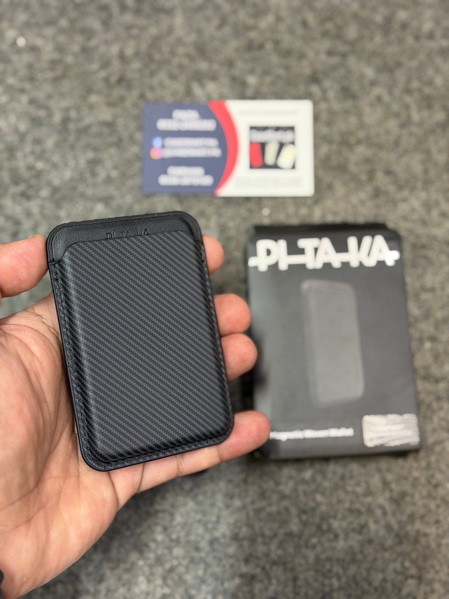 PITAKA MagSafe Woven Wallet - Magnetic Card Holder