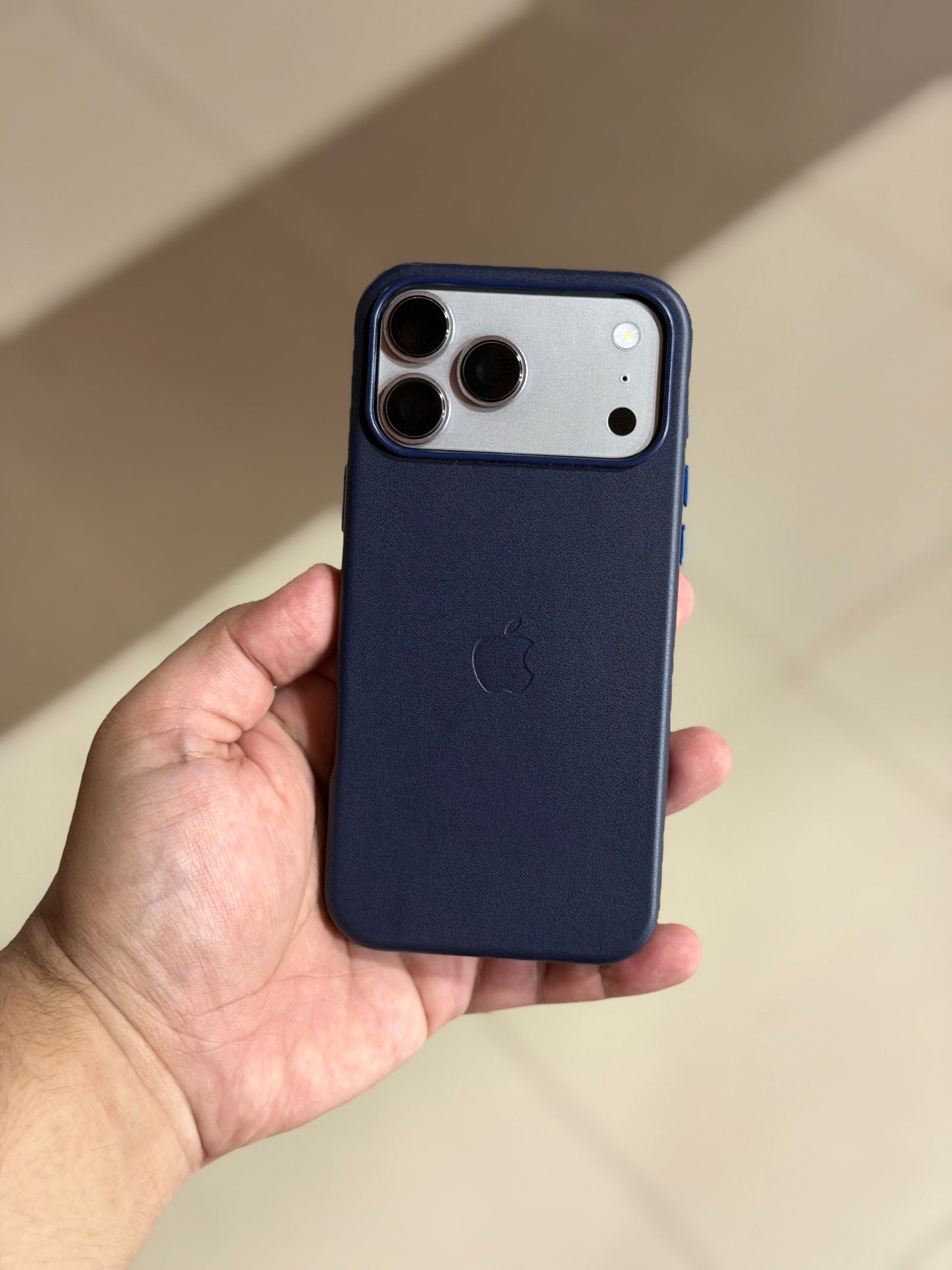 Apple Official MagSafe Leather - Same As Original
