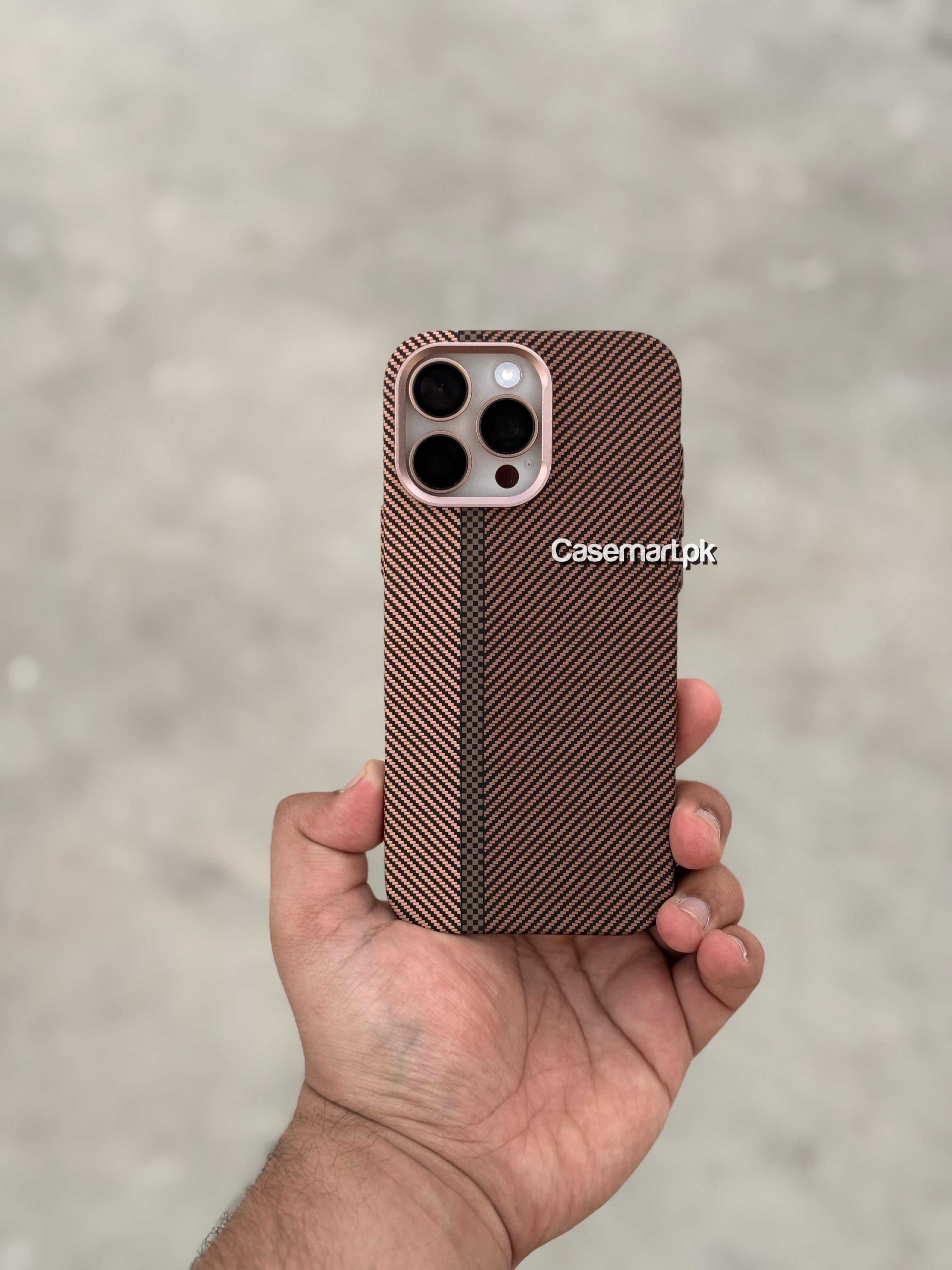 Real Carbon Fibre with MagSafe in Desert Titanium LUXO Like PITAKA
