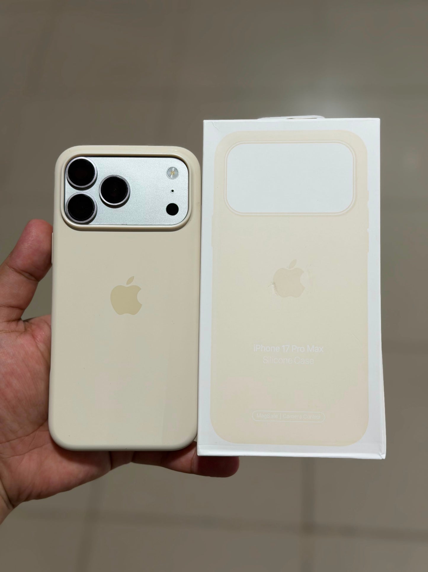 Apple Official MagSafe Silicone Cases - Same As Original With Pop-Up