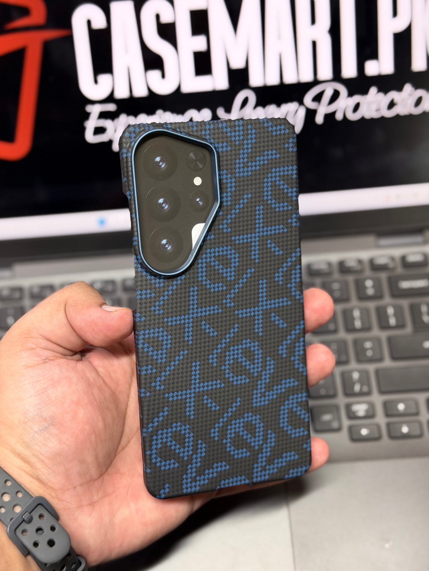 Carbon Fibre Side Cut X-Level Cheers Collection Ultra Thin Case - S26 Ultra