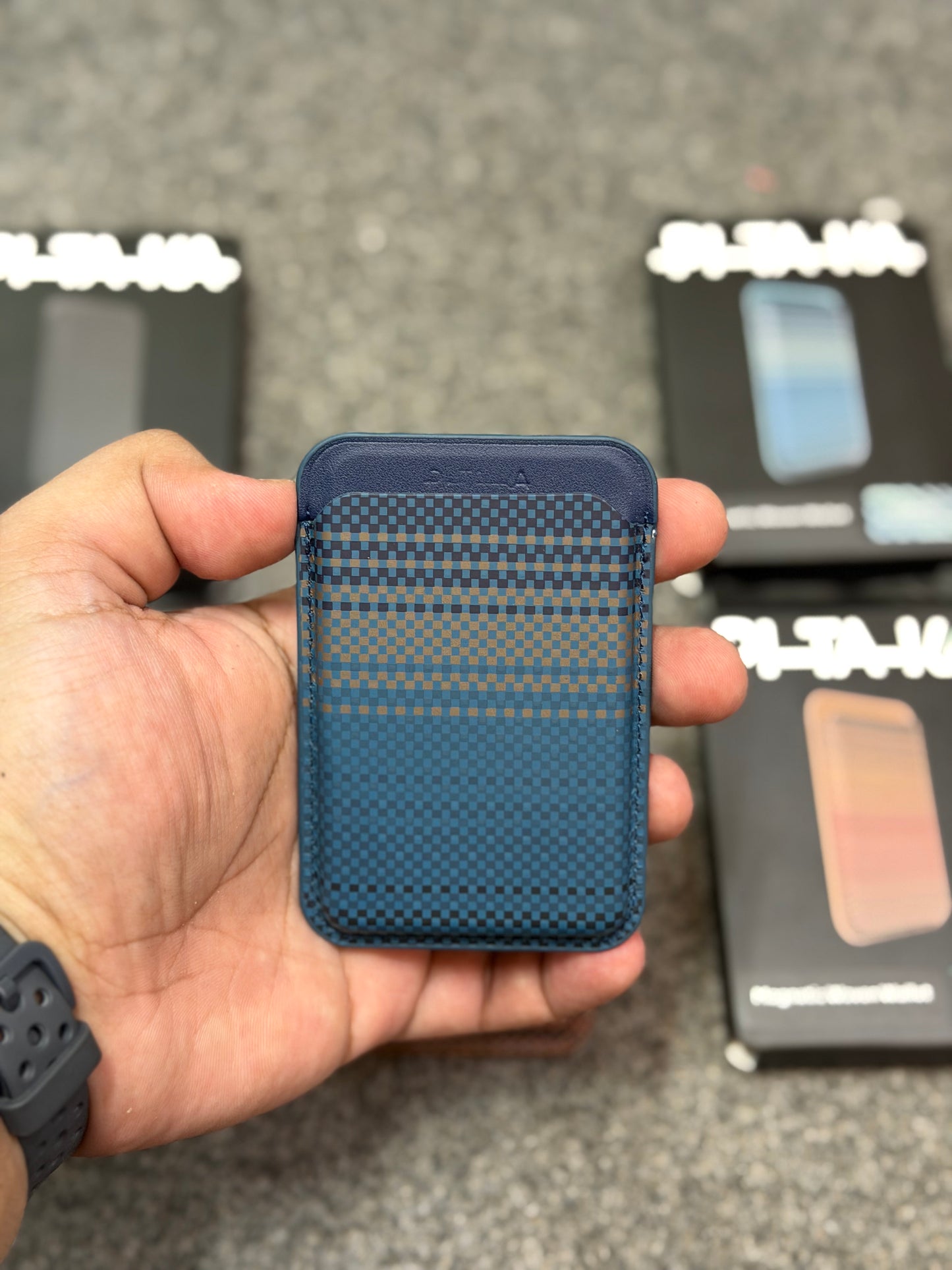 PITAKA MagSafe Woven Wallet - Magnetic Card Holder
