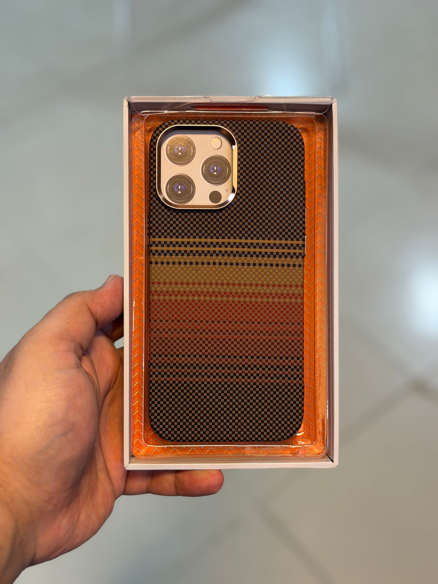PITAKA SUNSET CARBON FIBRE KEVLAR CASE