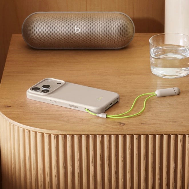 BEATS Kickstand MagSafe Case iPhone 17 series
