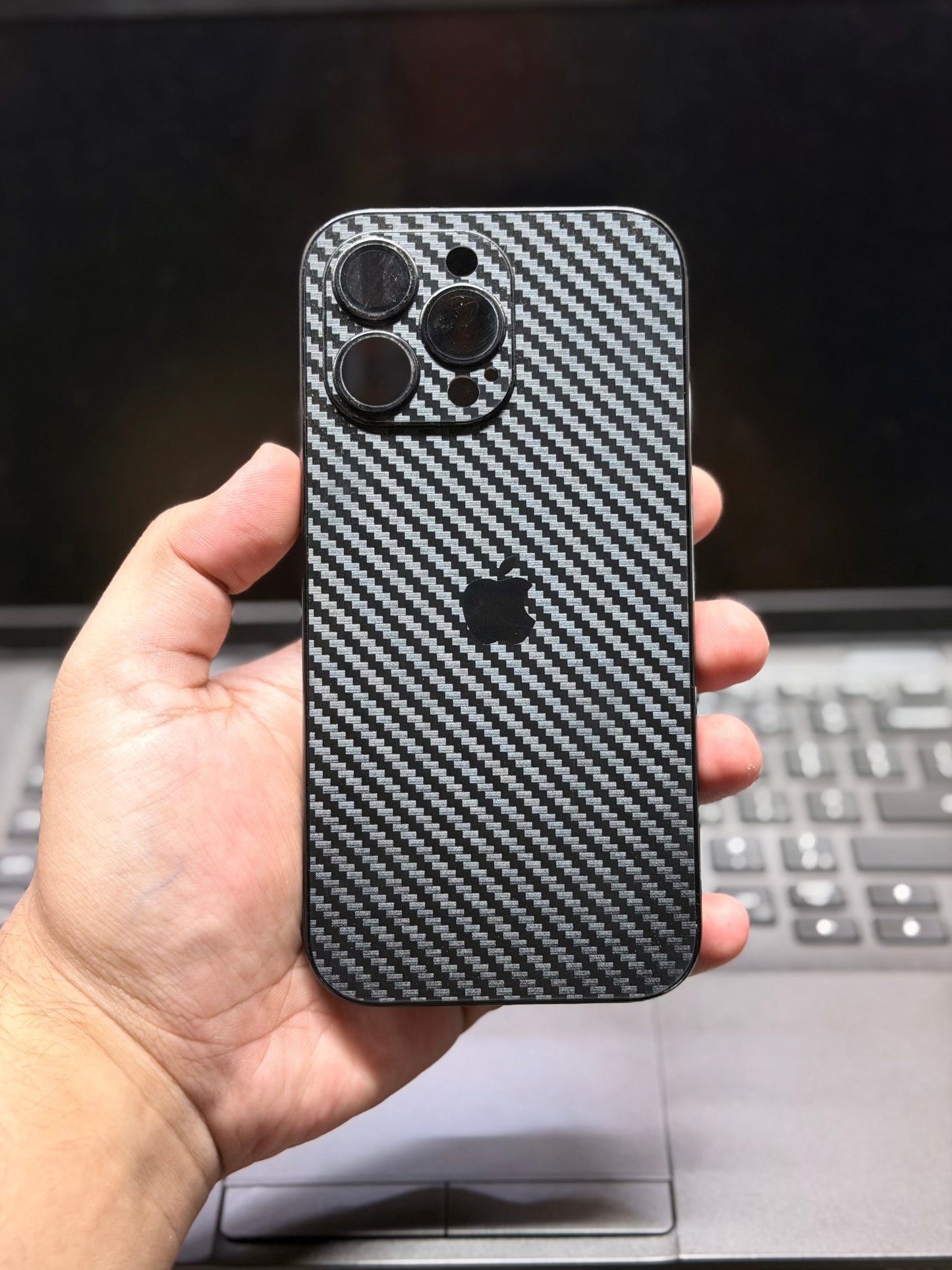 Carbon Texture case with Camera Protection 14 pro max