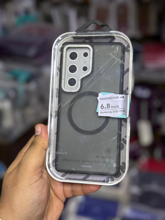 Original Young kit series case black s25 ultra