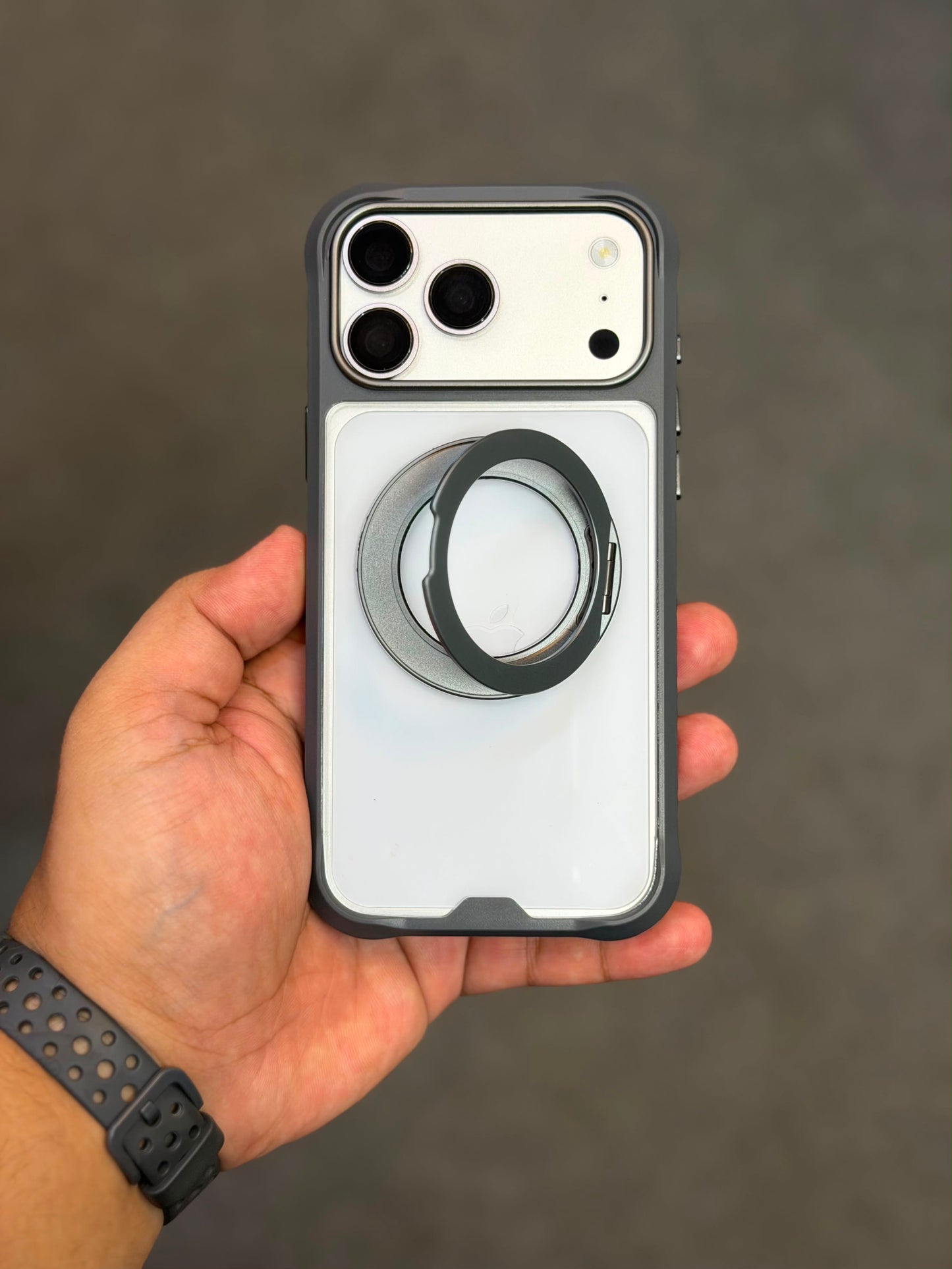 Mutural Obsidian MagSafe 360 Rotation Stand Case For 17 Pro Max