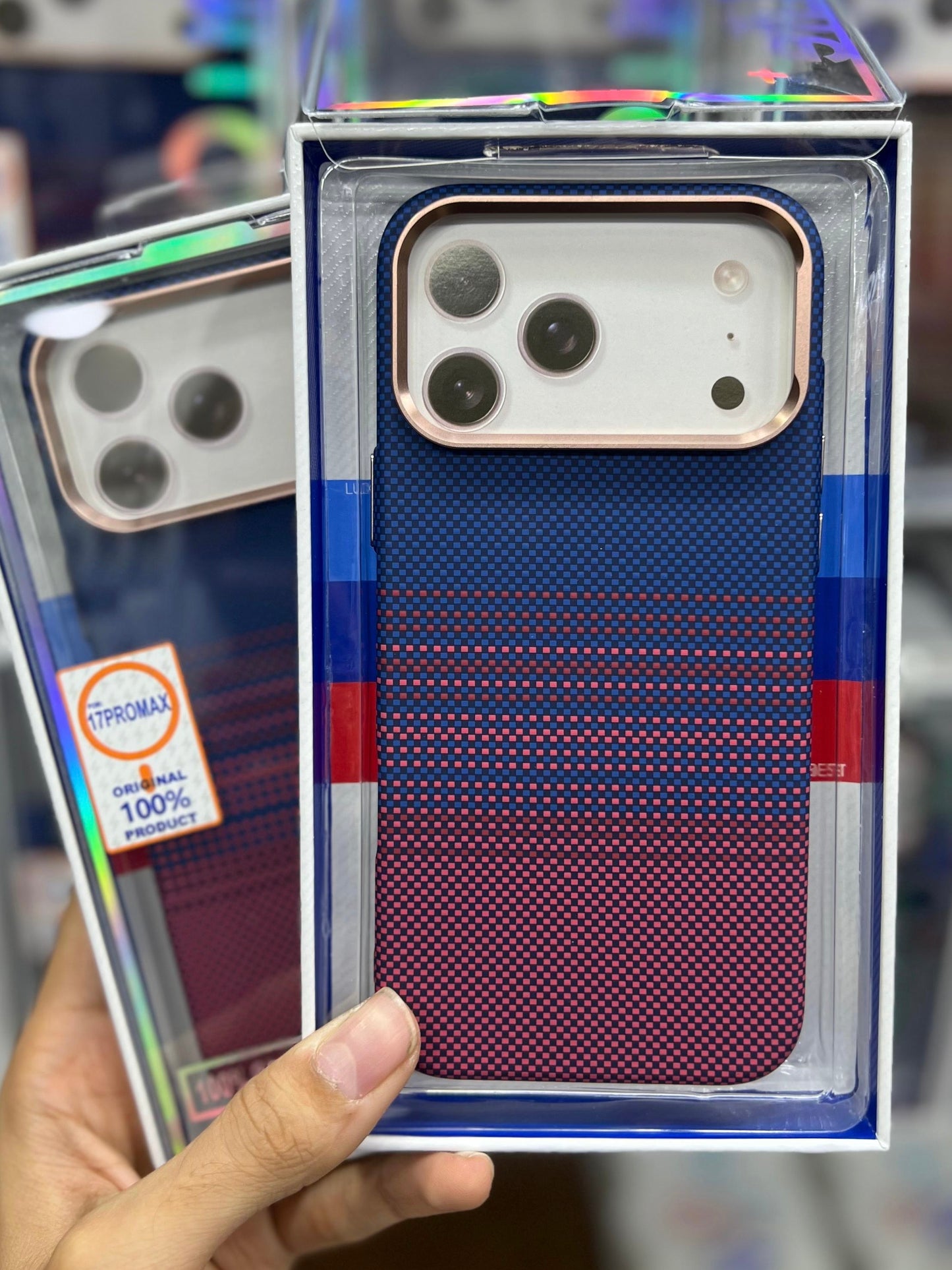 Blue Lines Carbon Fibre With MagSafe LUXO 17 Series