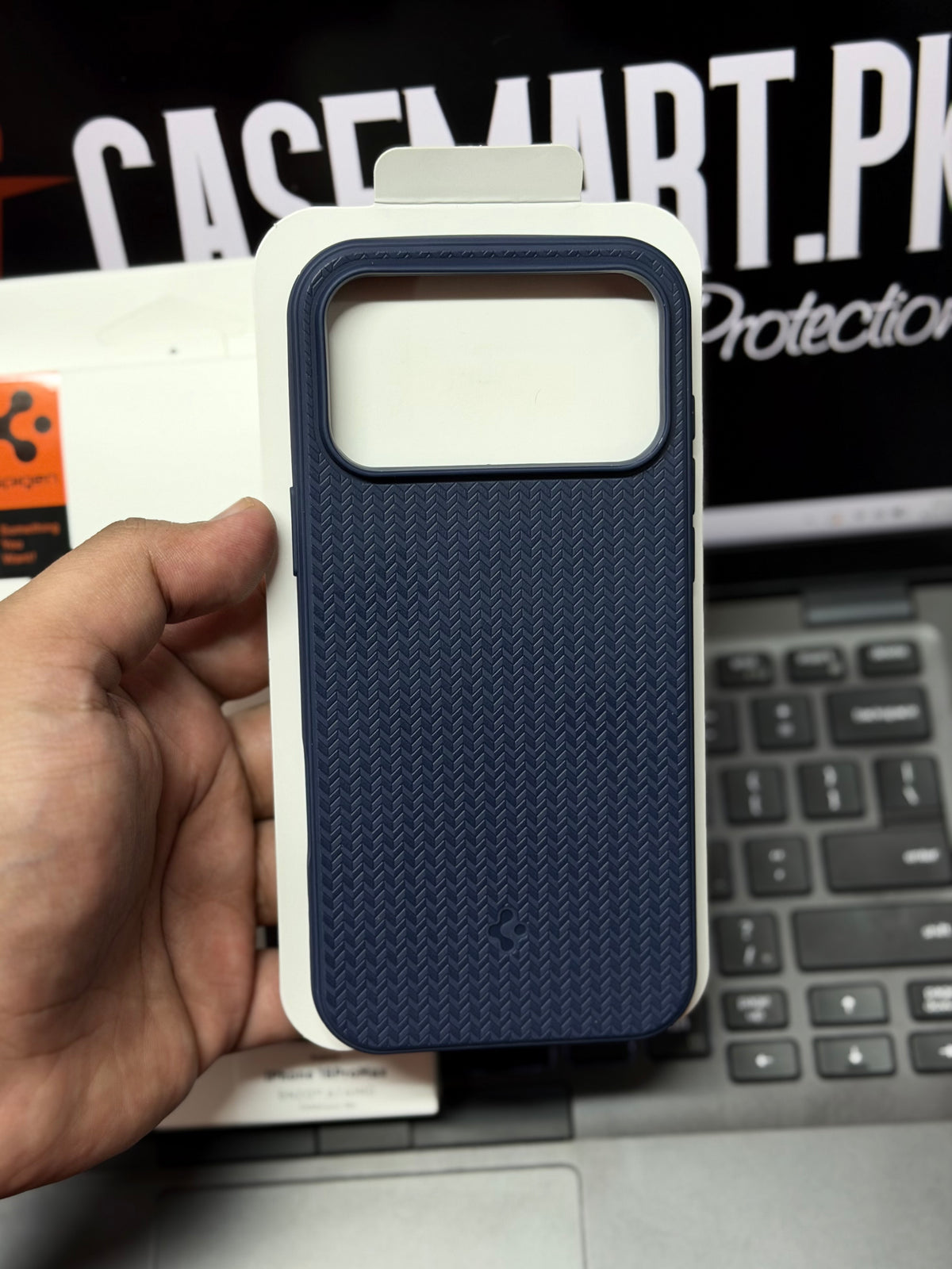 Spigen MagSafe Rugged Armor Case - MagArmor MagFit Enzo Series for iPhone 17/18 Pro Max