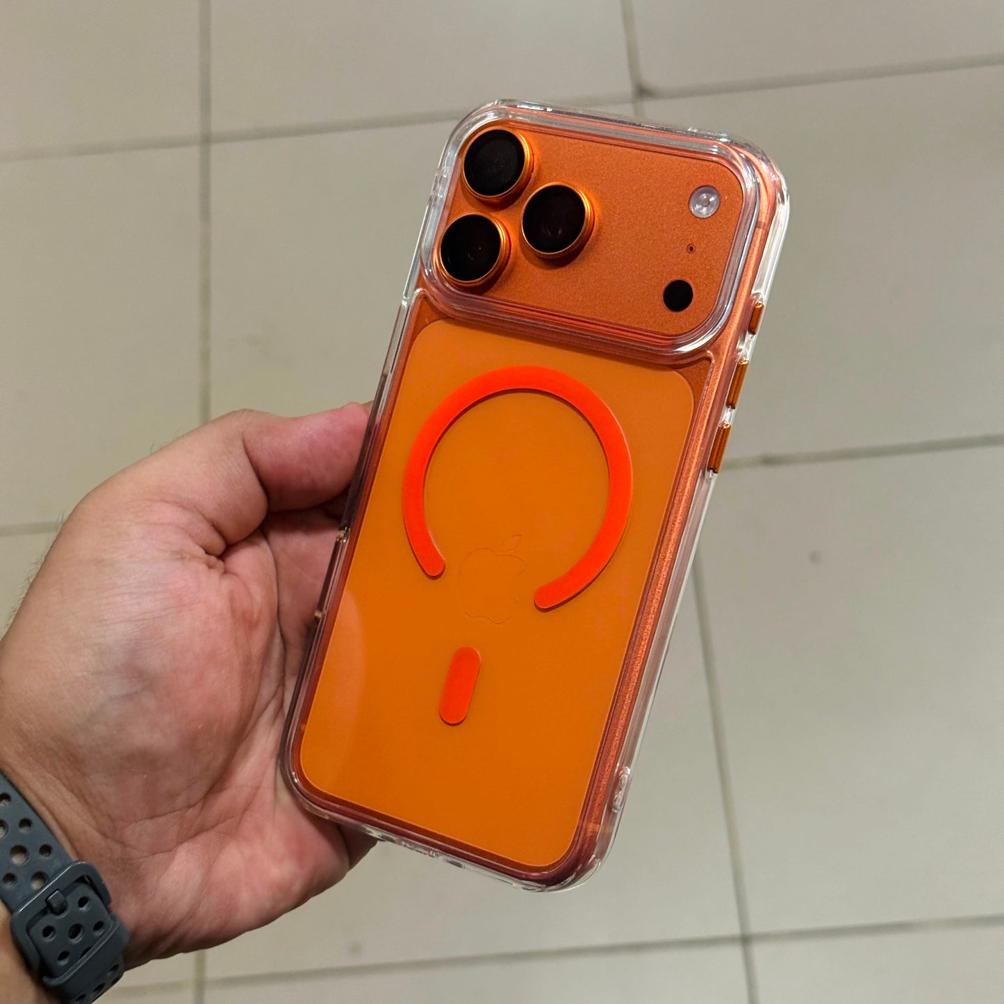 Clear Anti-Yellow Orange MagSafe Case for 17 Series