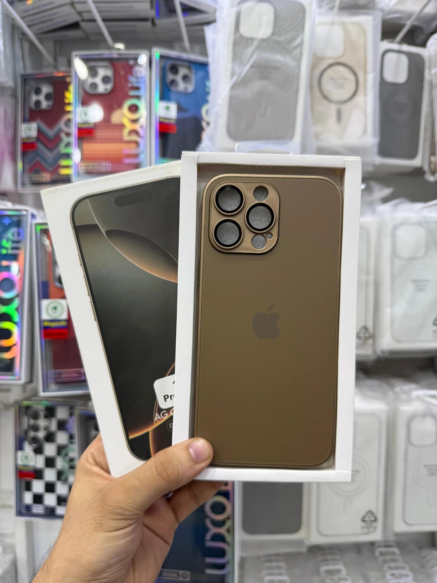 AG-Glass Case Desert Gold 14 Pro Max