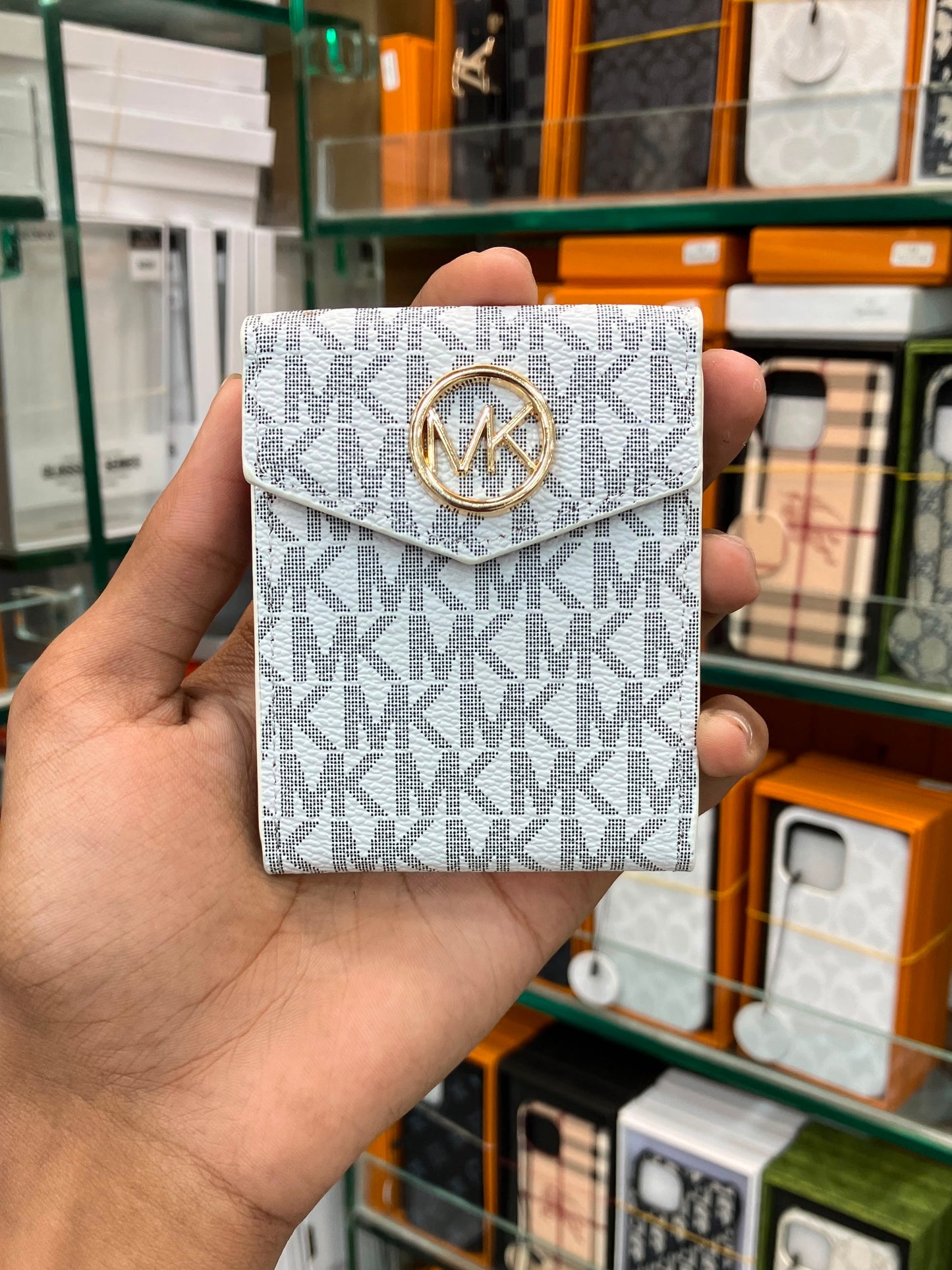 Luxury Branded Leather Slim Wallet - Premium Business Card Holder with Magnetic Closure