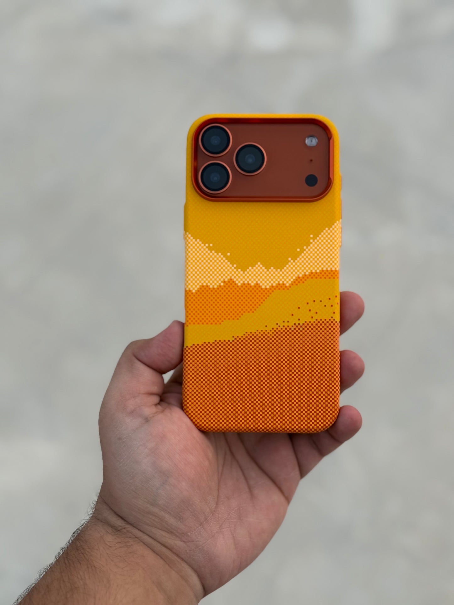 Orange Mountains Carbon Fibre With MagSafe LUXO 17 Pro Max