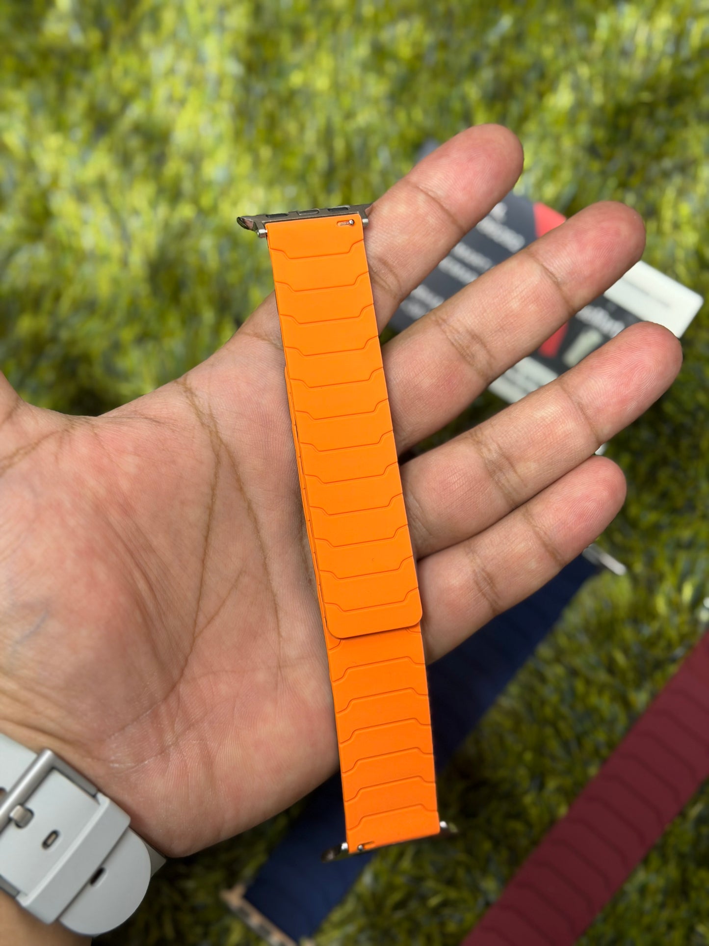 Fully Magnetic Silicone Loop Band for Apple Watch - 38mm to 49mm
