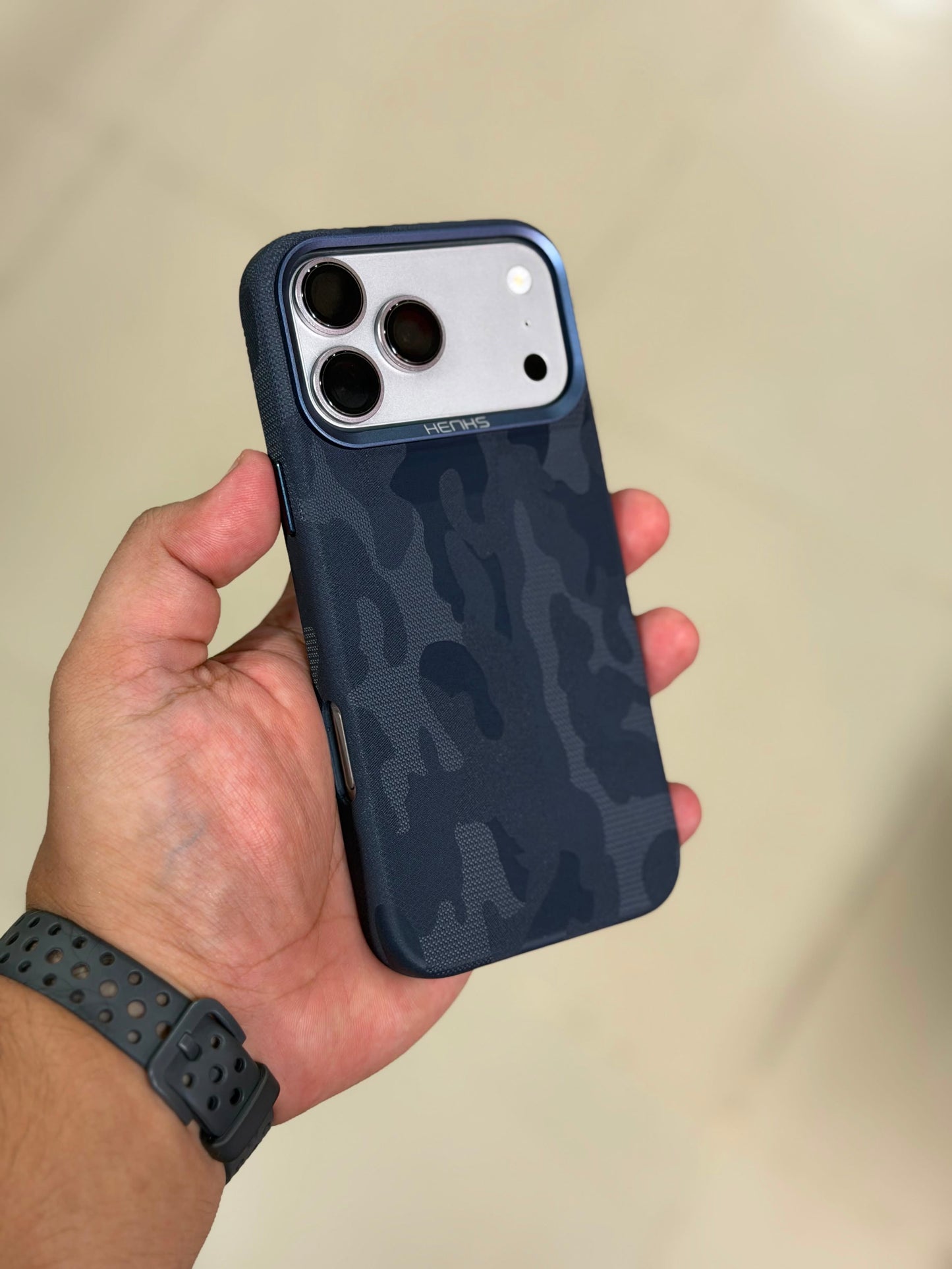 HENKS CAMO MagSafe Leather Case