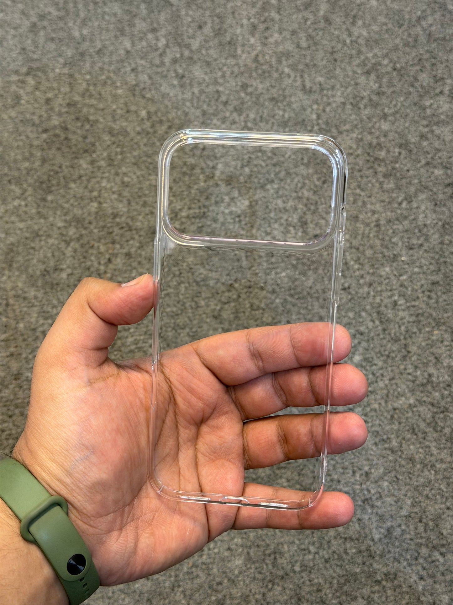 Crystal Clear Non-Yellowing Acrylic Case iPhone 17 Series