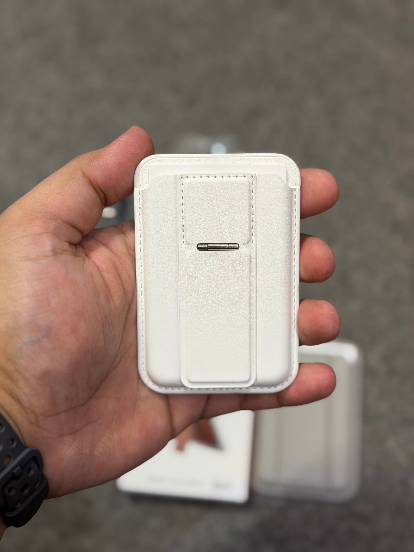 MagSafe Leather Wallet with Kickstand