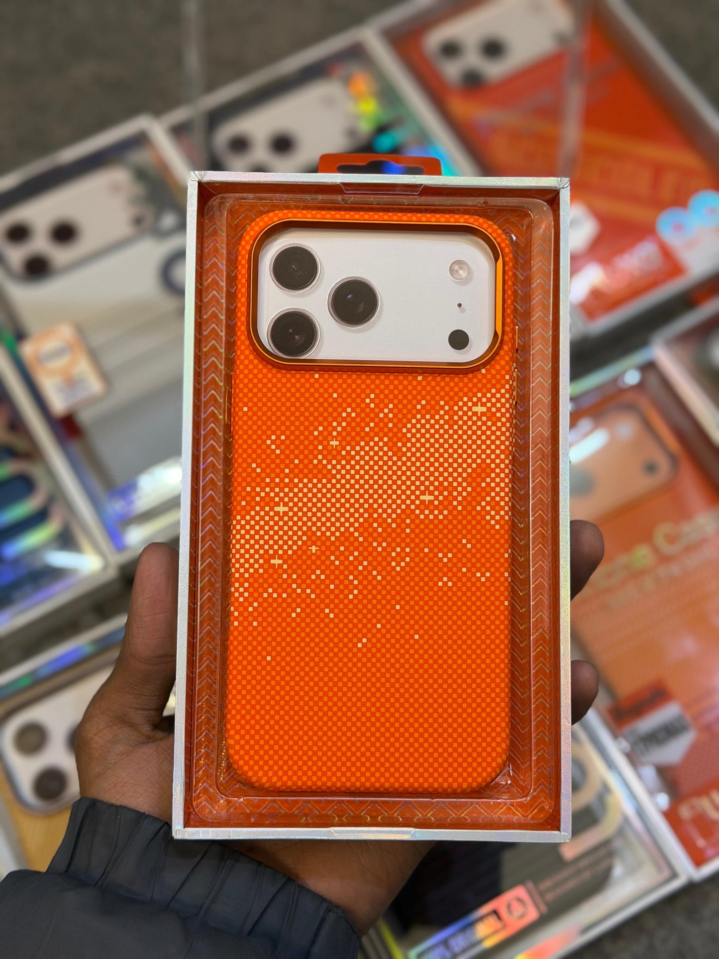 Luxo Carbon Fibre Kevlar For Cosmic Orange iPhone 17 series